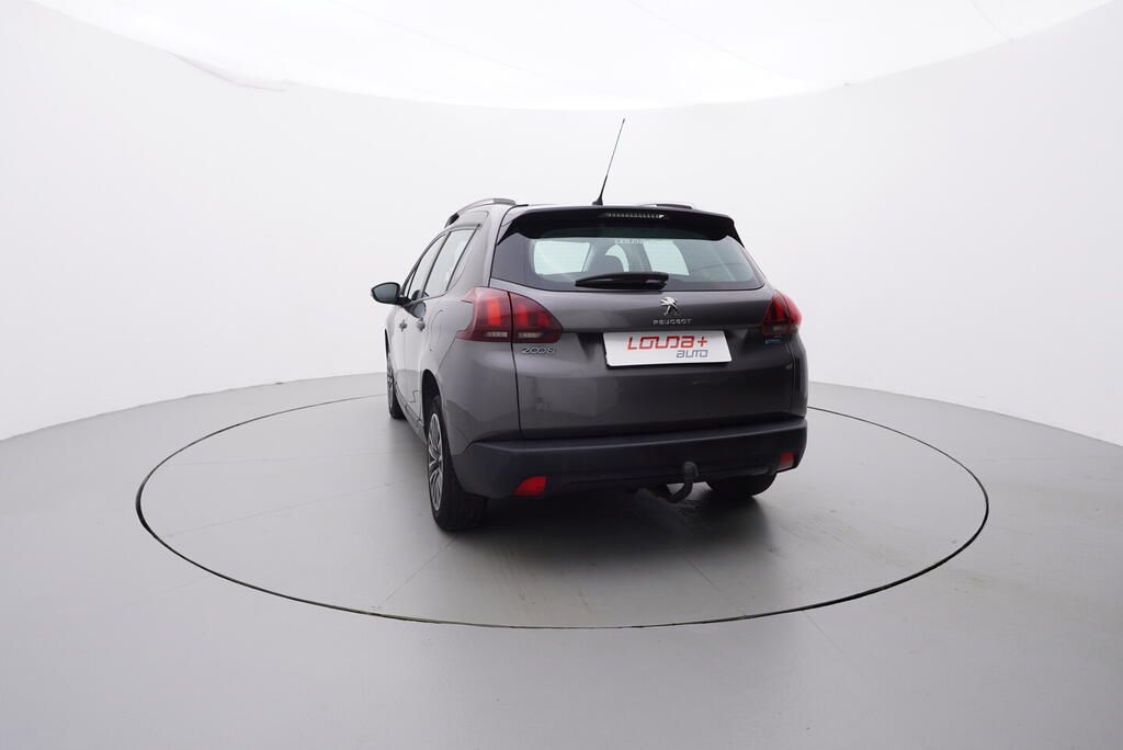 Peugeot 2008, 1.6 73 kW - fotka 4