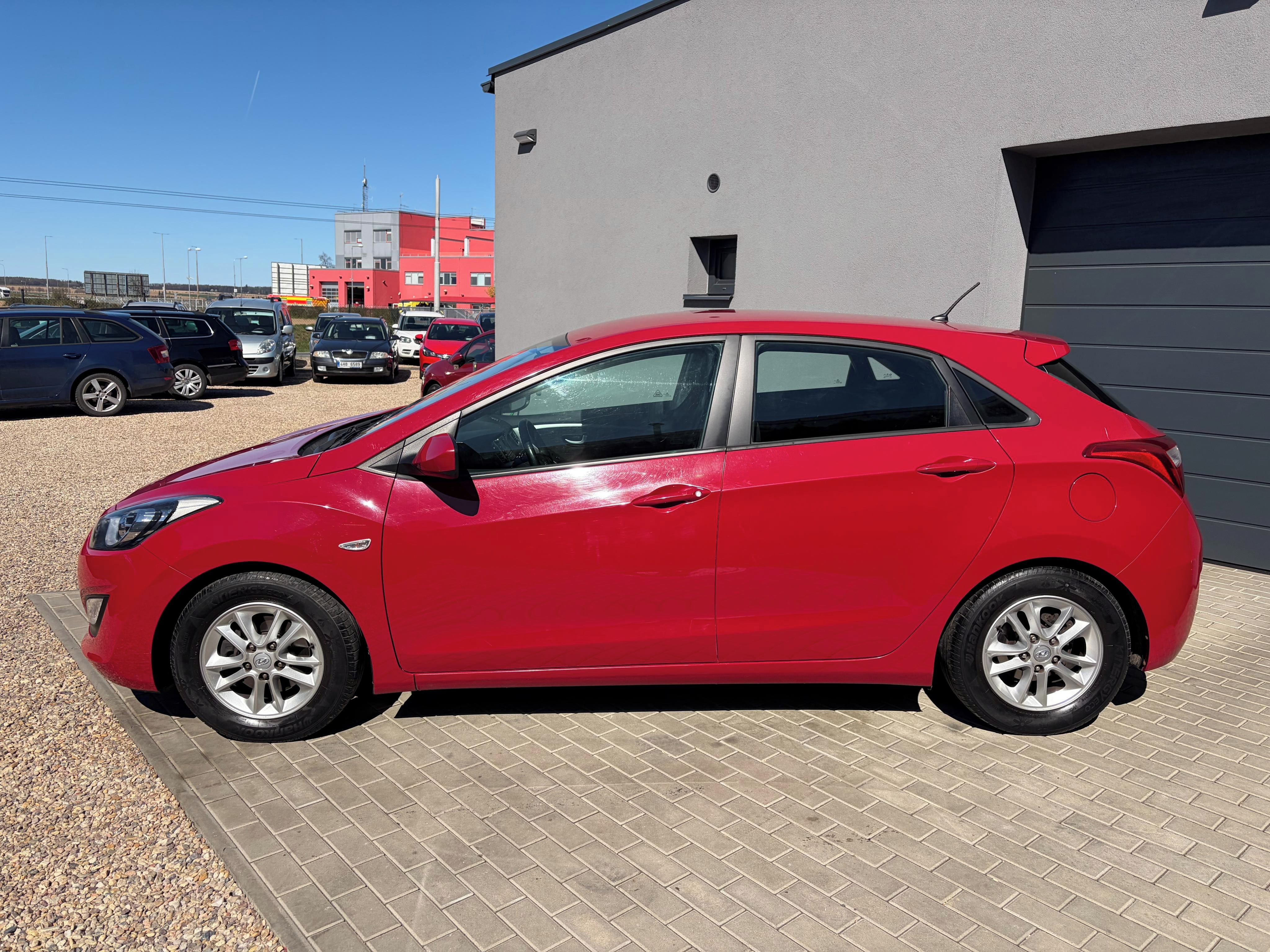 Hyundai i30, 1.4i 73KW, Tažné zařízení - fotka 6