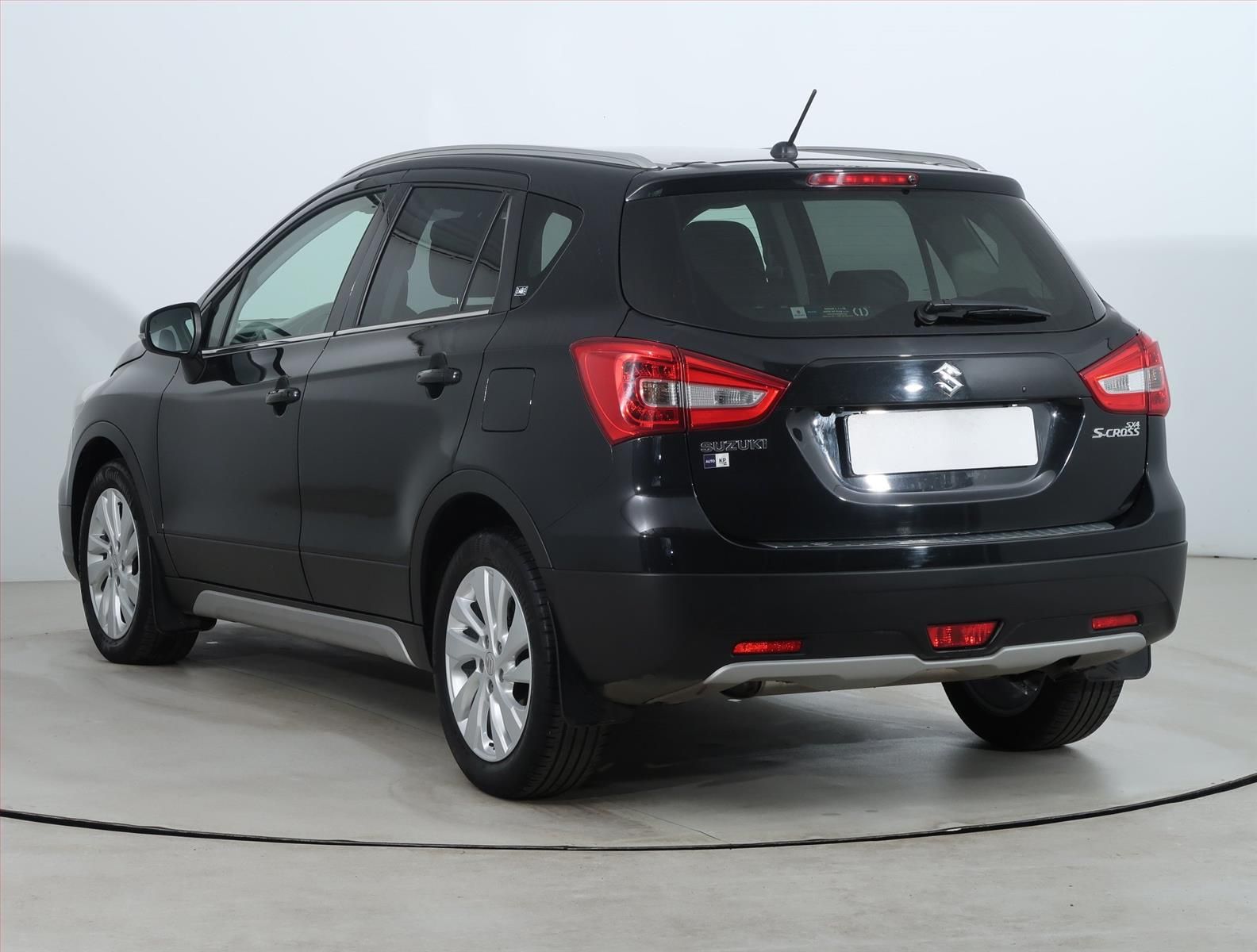 Suzuki SX4 S-Cross, 1.4 BoosterJet, Automat, ČR - fotka 4