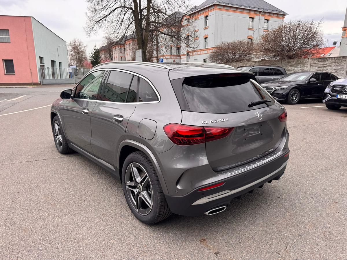 Mercedes-Benz GLA, 200 d 4MATIC - fotka 5