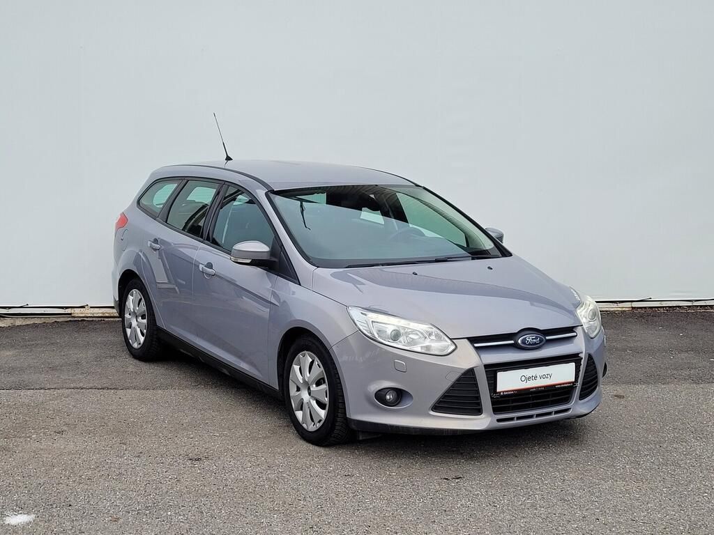 Ford Focus, Titanium 1.6 TDCI 85 kW - fotka 5