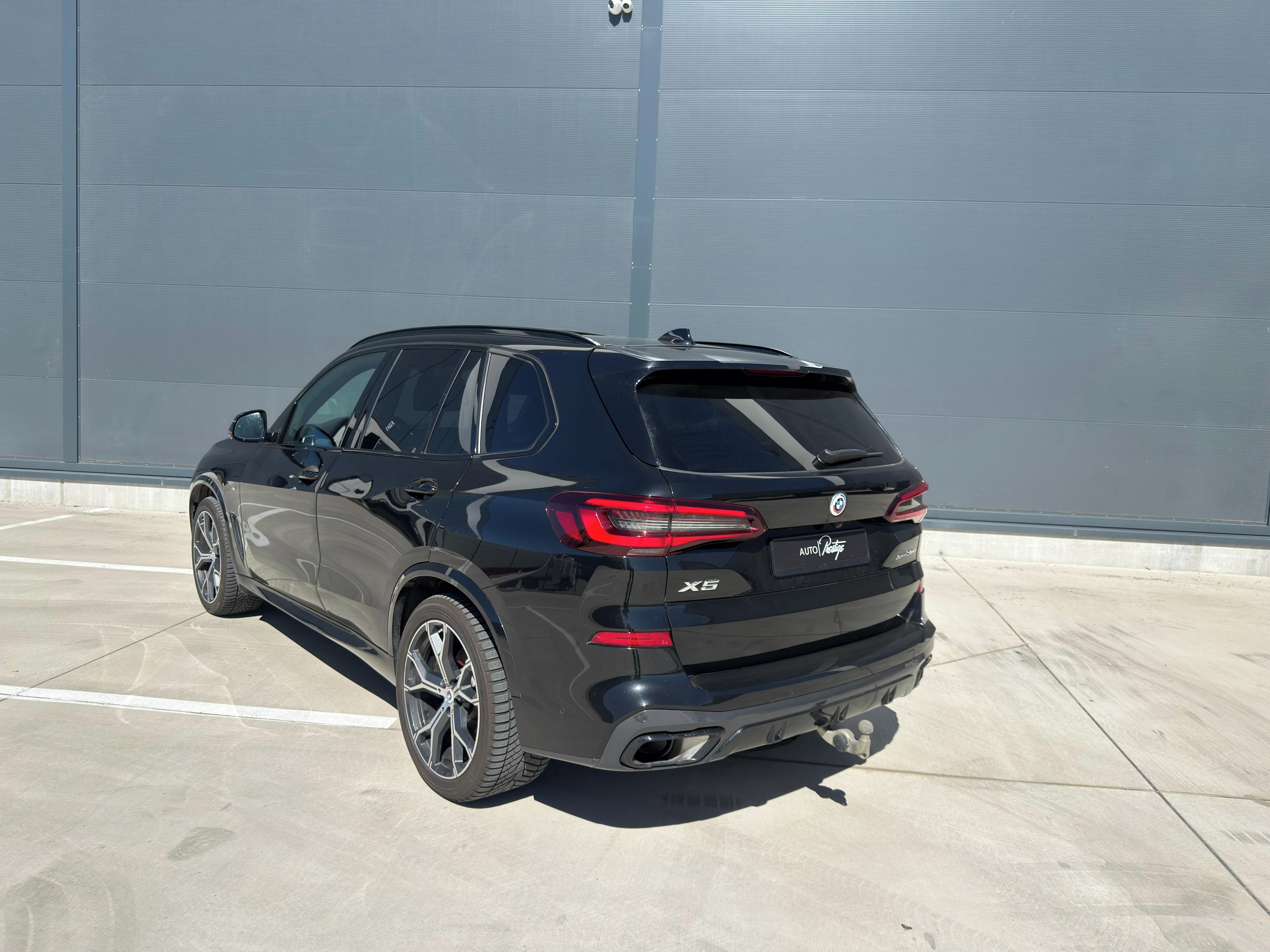 BMW X5, 30d, 1.majitel,pano,individual - fotka 2