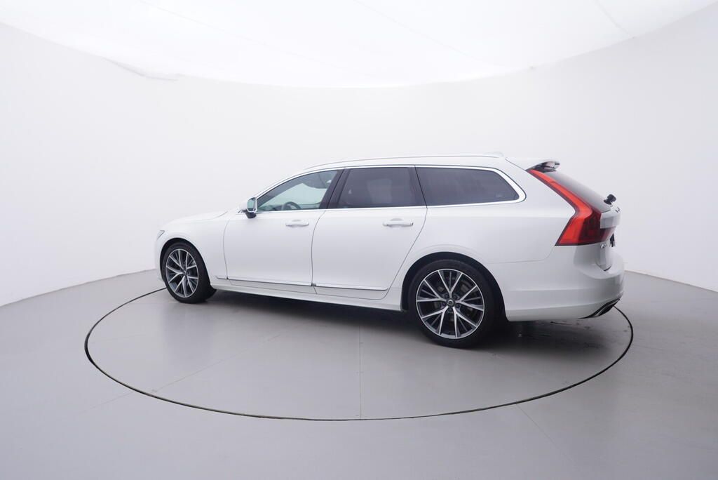 Volvo V90, Inscription 2.0 2.0 D5 173 kW - fotka 3
