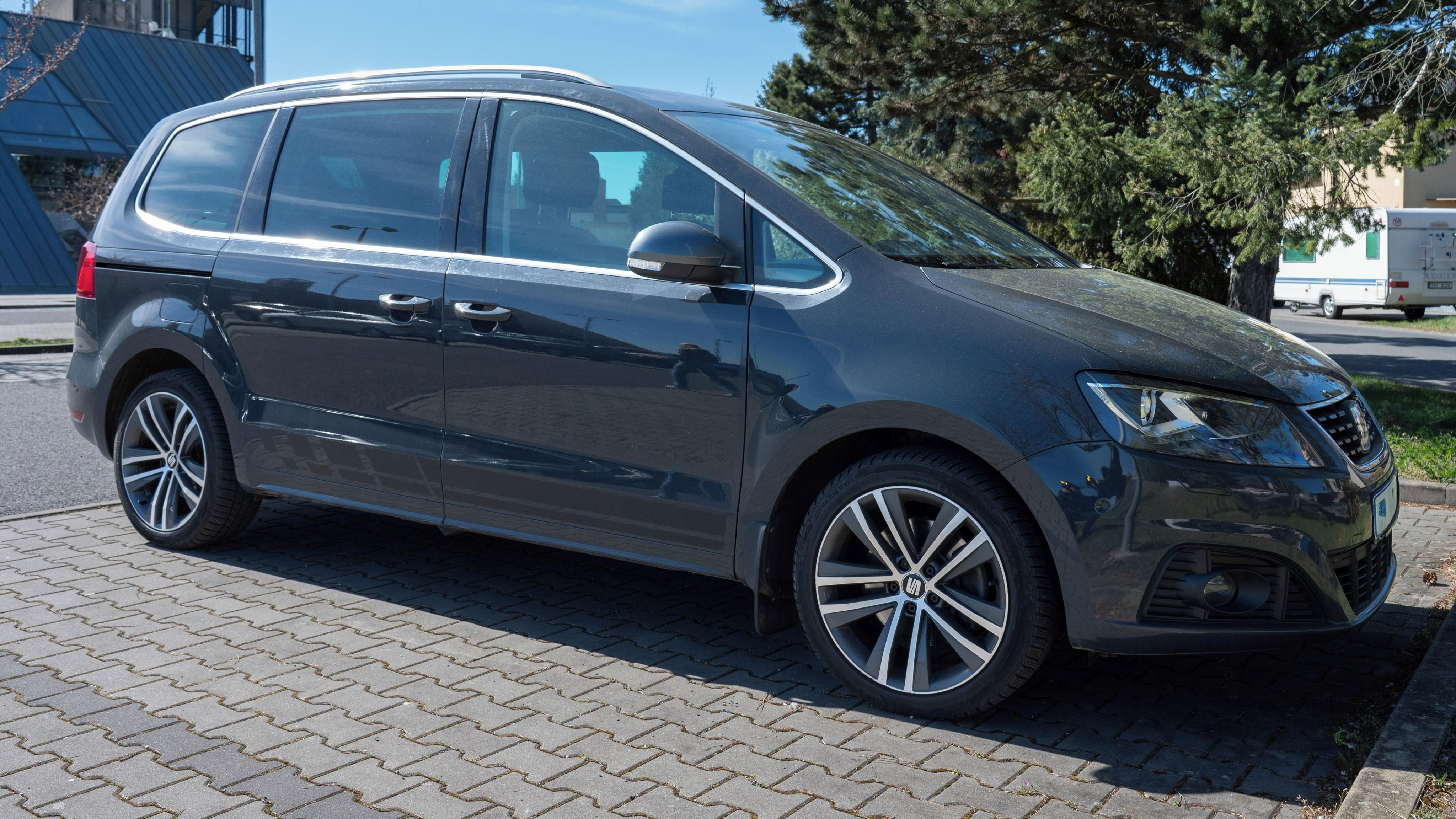 Seat Alhambra, FR,7míst,DSG,4X4,Webasto - fotka 3