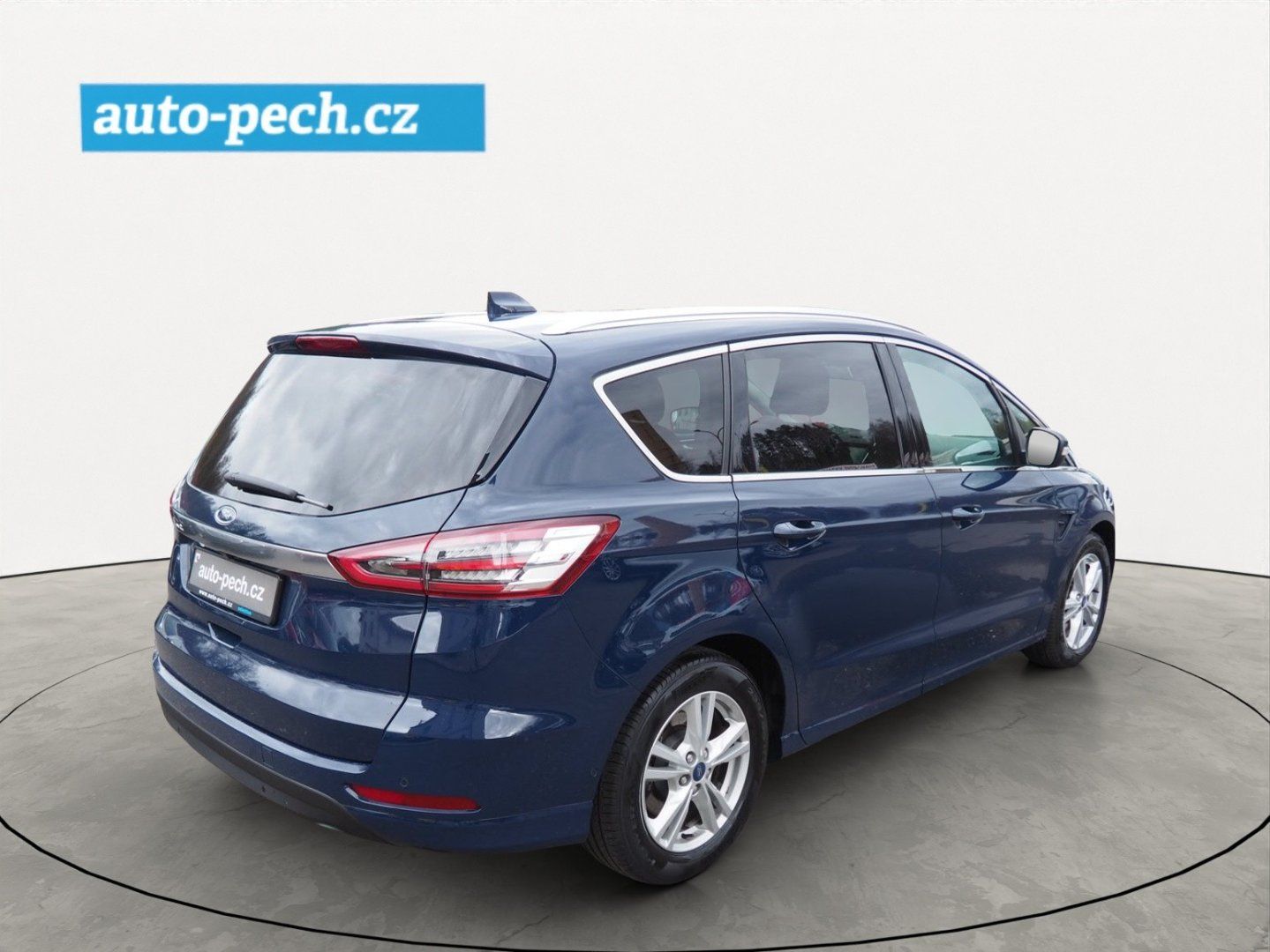 Ford S-MAX, 2.0 TDCi, Titanium, A/T - fotka 4