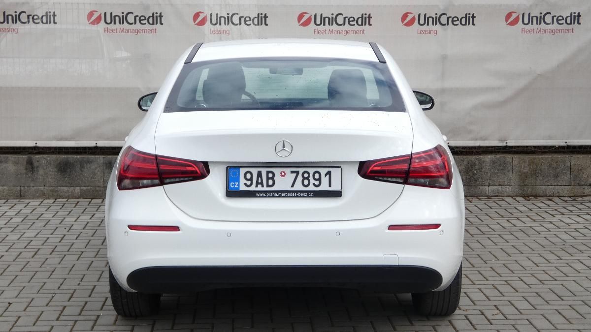 Mercedes-Benz Třídy A, 180d - fotka 4