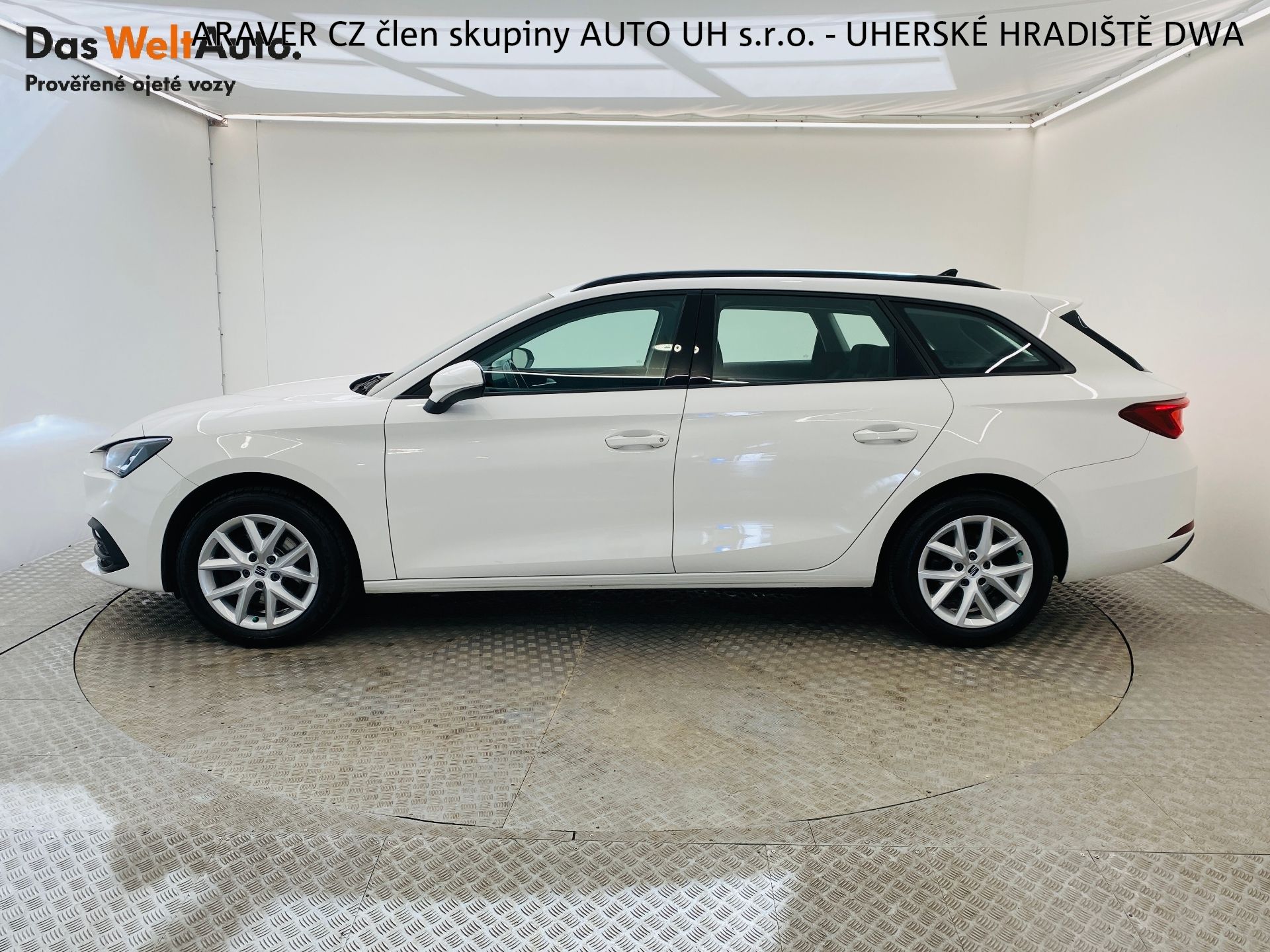 Seat Leon, STYLE 2.0TDI 110kW DSG - fotka 3