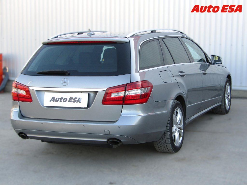 Mercedes-Benz Třídy E, 3.0 CDi E 350,AT,bixen - fotka 4