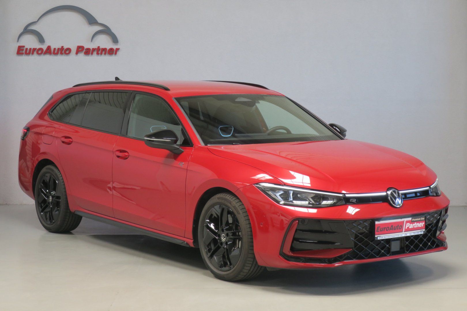 Volkswagen Passat, R-Line 2,0TDI 142kW 4M Nez.Top - fotka 5