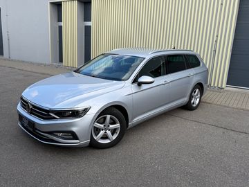 Com. 2.0TDi 110kW! Full LED