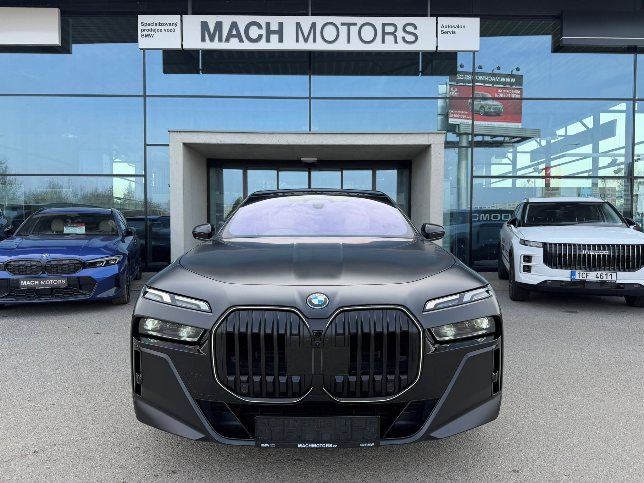 BMW Řada 7, BMW 750e xDrive 07/2025 TV - fotka 3