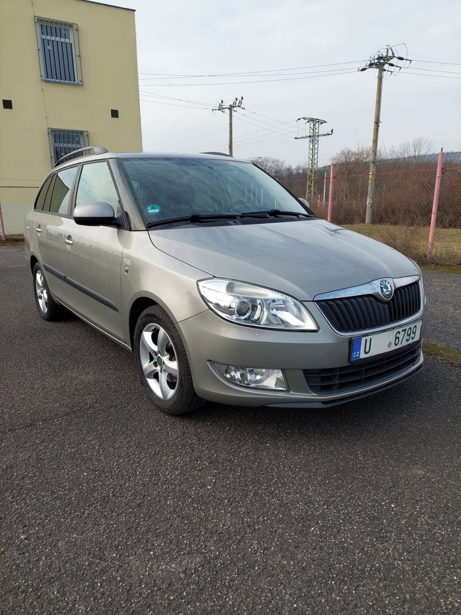 Škoda Fabia, 1.2TSI / 63KW FAMILY - fotka 2