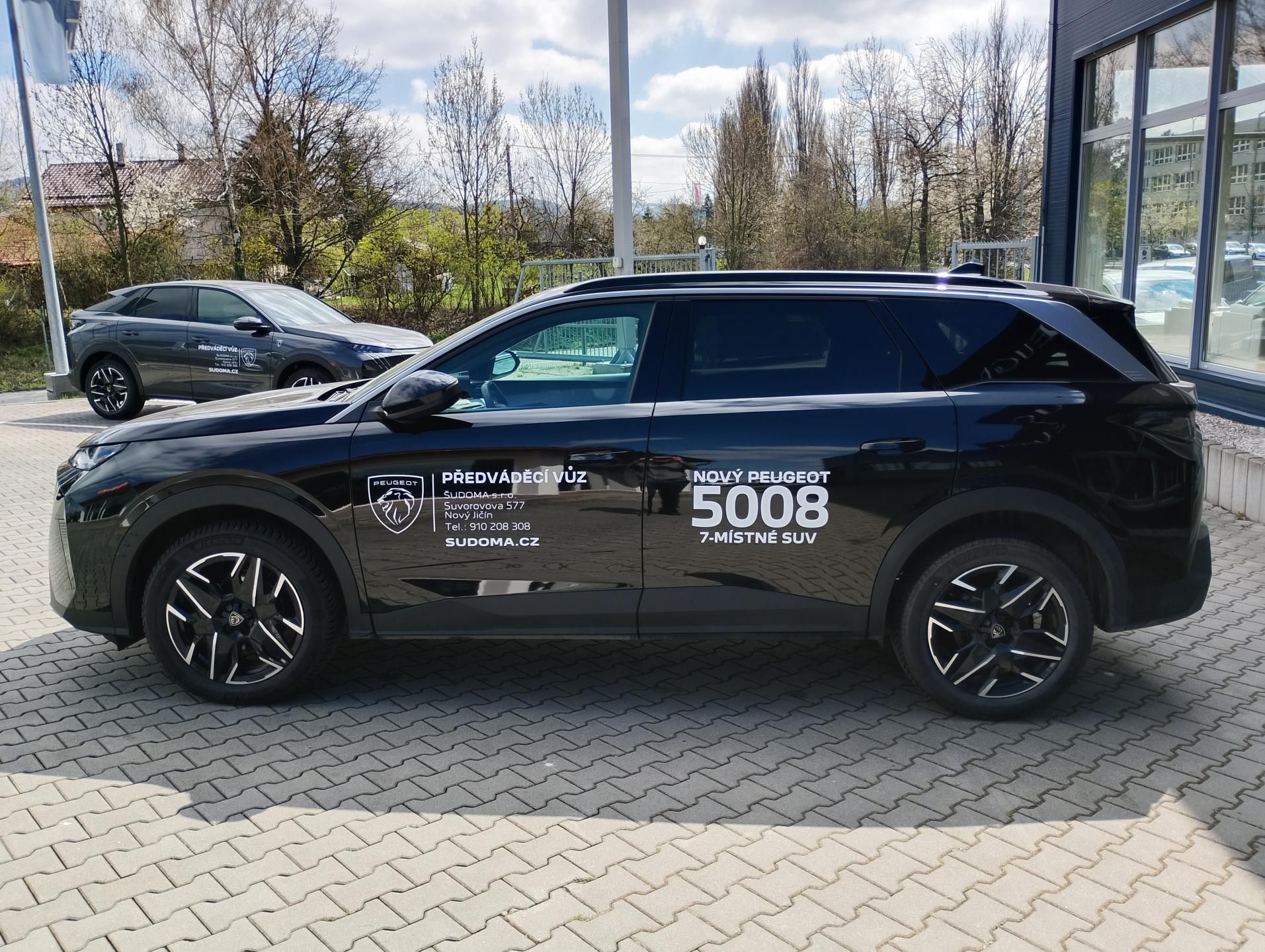 Peugeot 5008, ALLURE Hybrid 145e-DCS6 5 míst - fotka 4