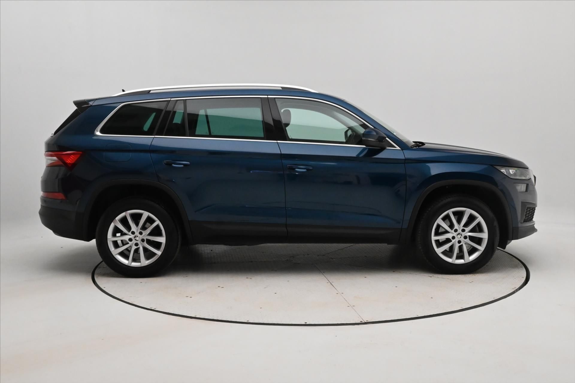 Škoda Kodiaq, 2,0 TDI 147 KW 4x4 DSG Style Z - fotka 4
