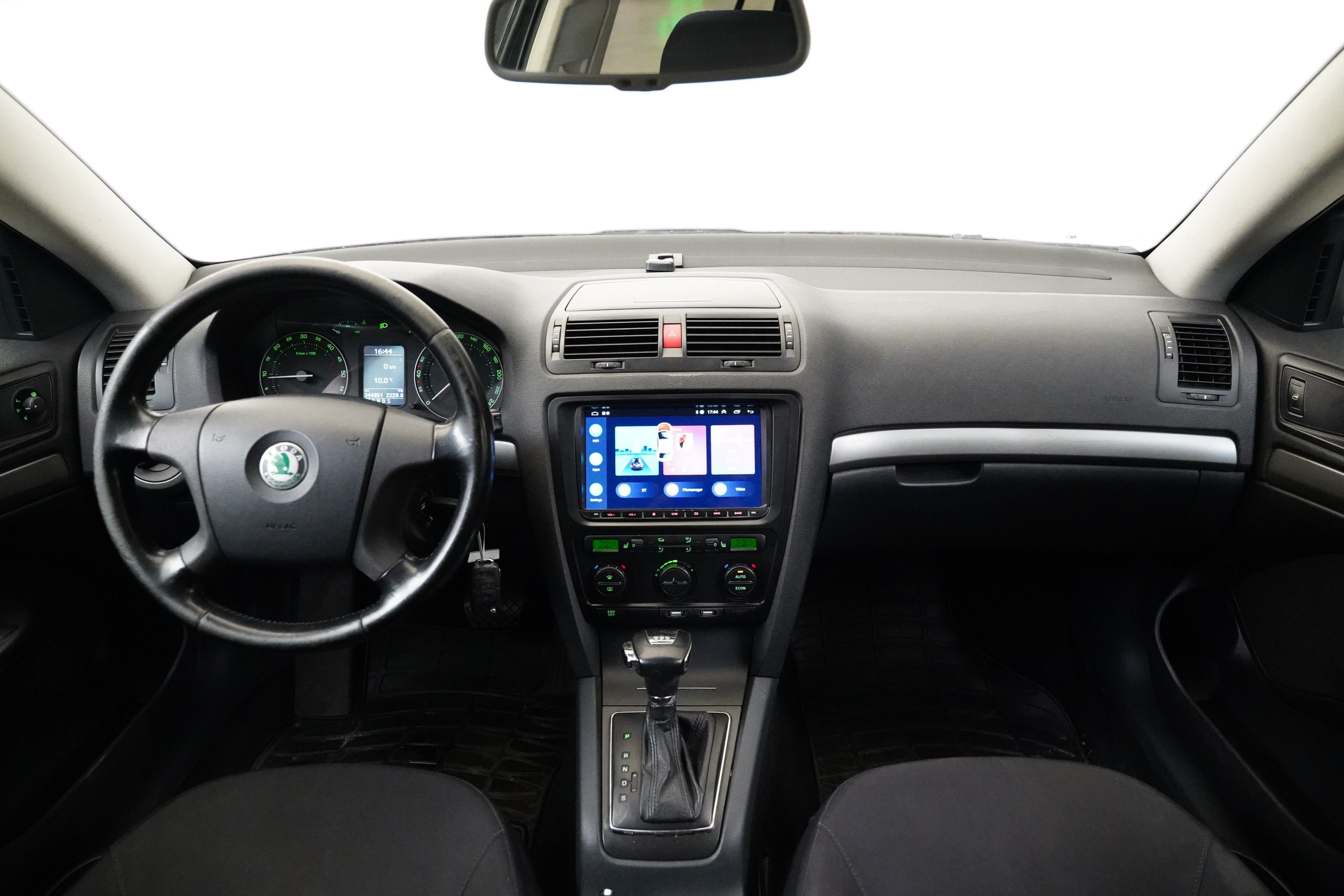 Škoda Octavia, 1.9 TDI 77 kW Elegance - fotka 5