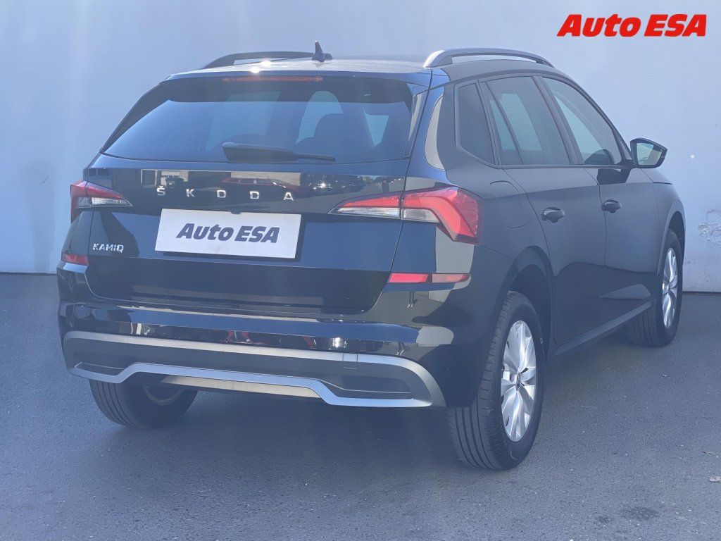 Škoda Kamiq, 1.0 TSi,Amb,DSG,LED - fotka 4