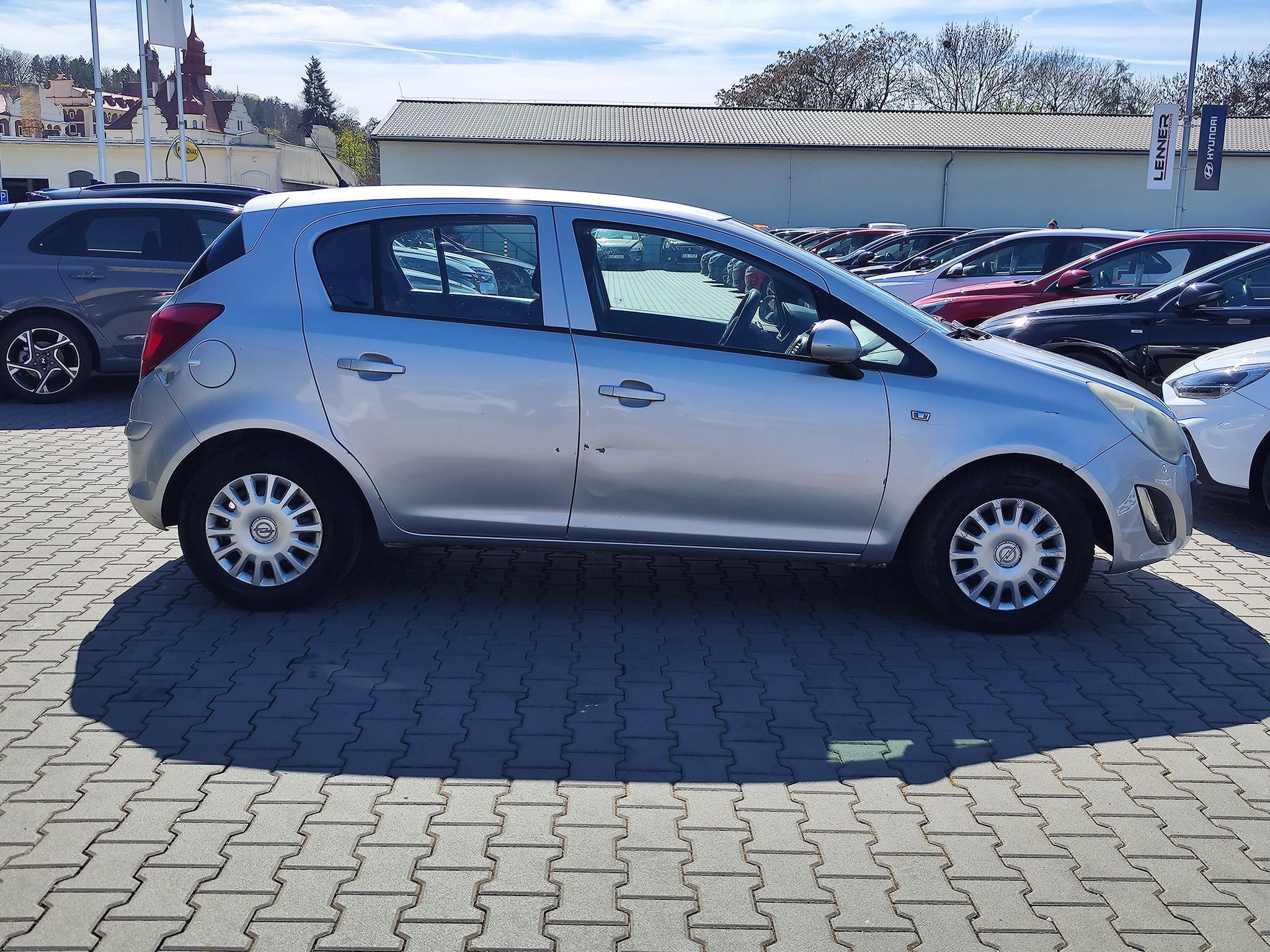 Opel Corsa, 1.2i/63kW - fotka 4