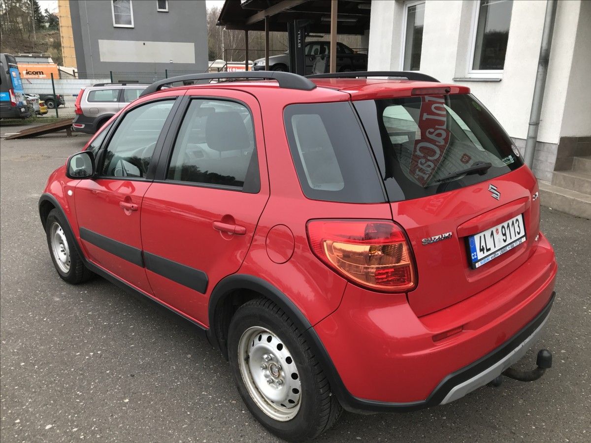 Suzuki SX4, 1,6 i 79kW 4x2 LPG - fotka 6