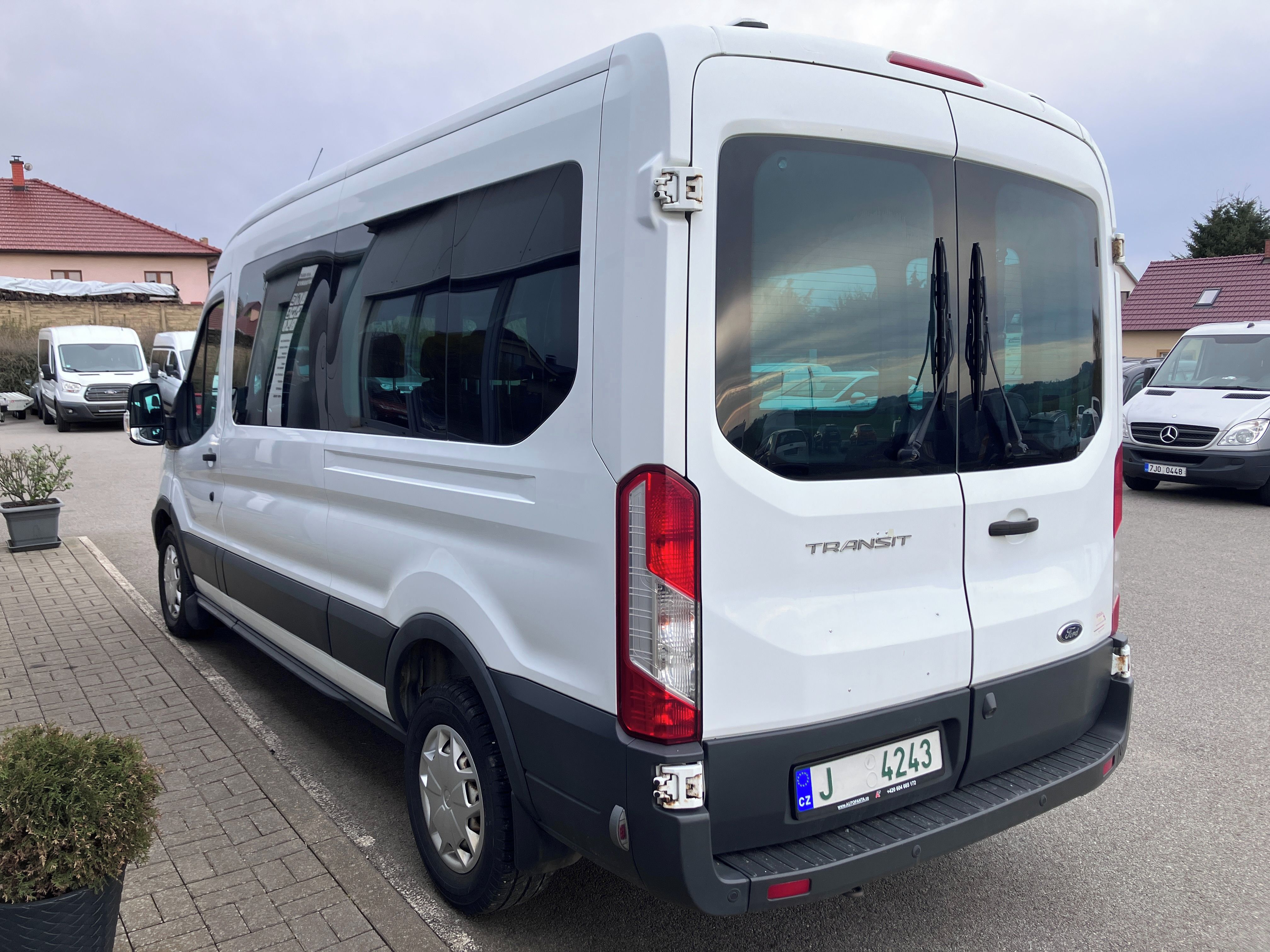 Ford Transit, 2,2TDCI 92kW L3H2 bez ADBLUE - fotka 4