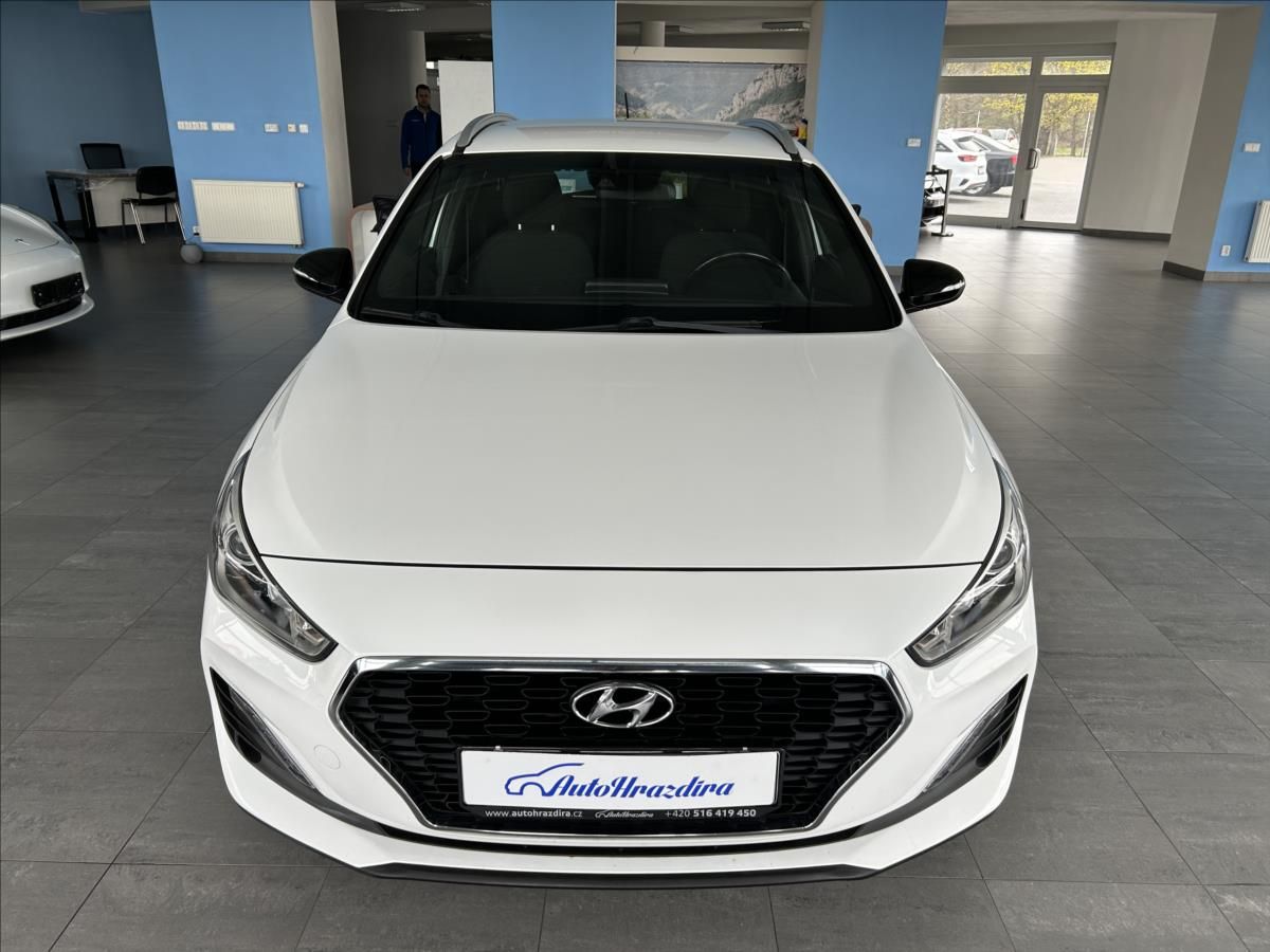 Hyundai i30, 1,4   TGDI,ČR,SERVISKA,TAŽNÉ,D - fotka 2