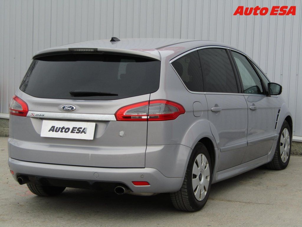 Ford S-MAX, 2.0 EB,ČR,Titanium,AT - fotka 4