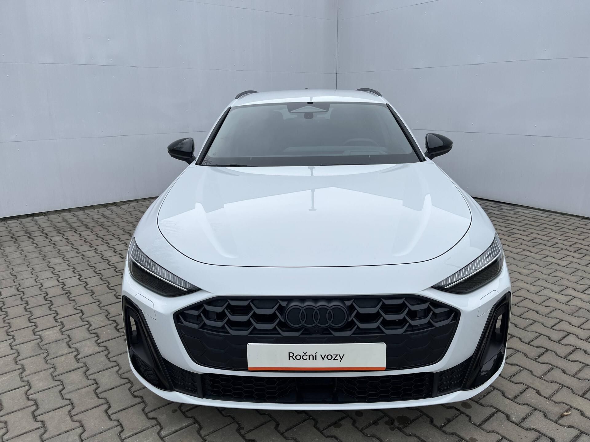 Audi A5, quattro 7STR 2,0TDI - fotka 2