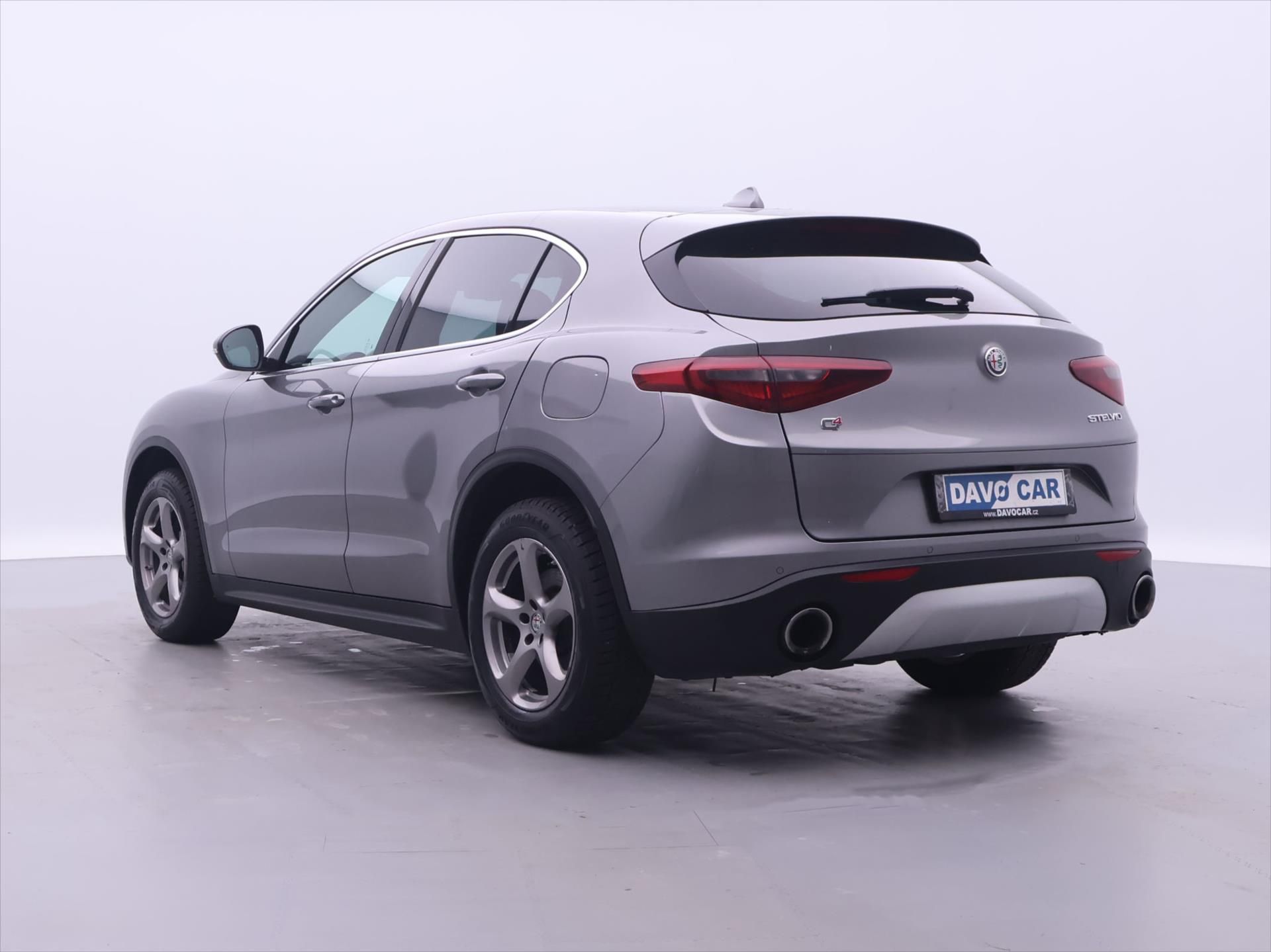 Alfa Romeo Stelvio, 2,0 TBi 148kW Aut. Q4 Super - fotka 5