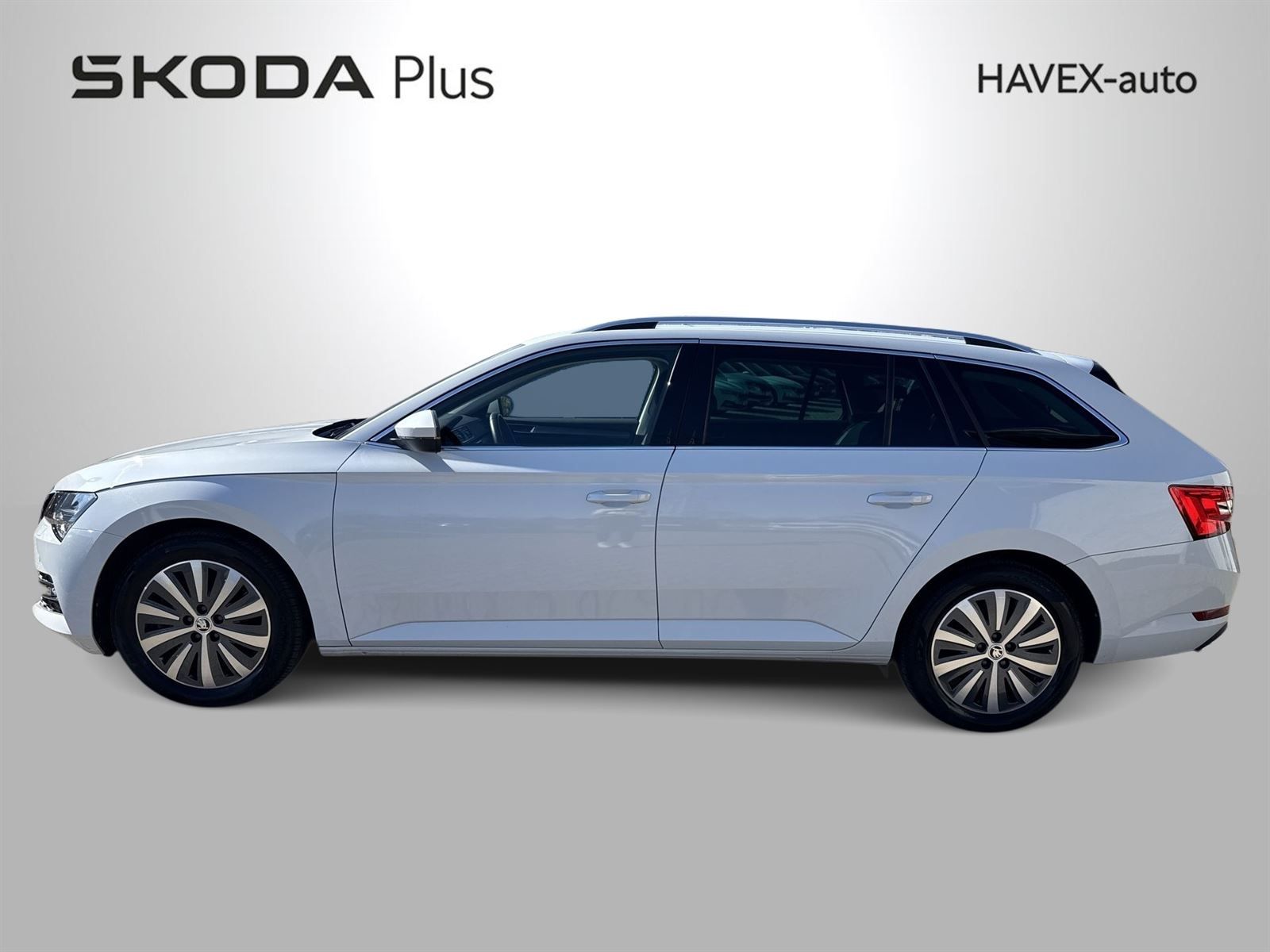 Škoda Superb, Combi 2.0 TSI 4x4 DSG Style - fotka 3