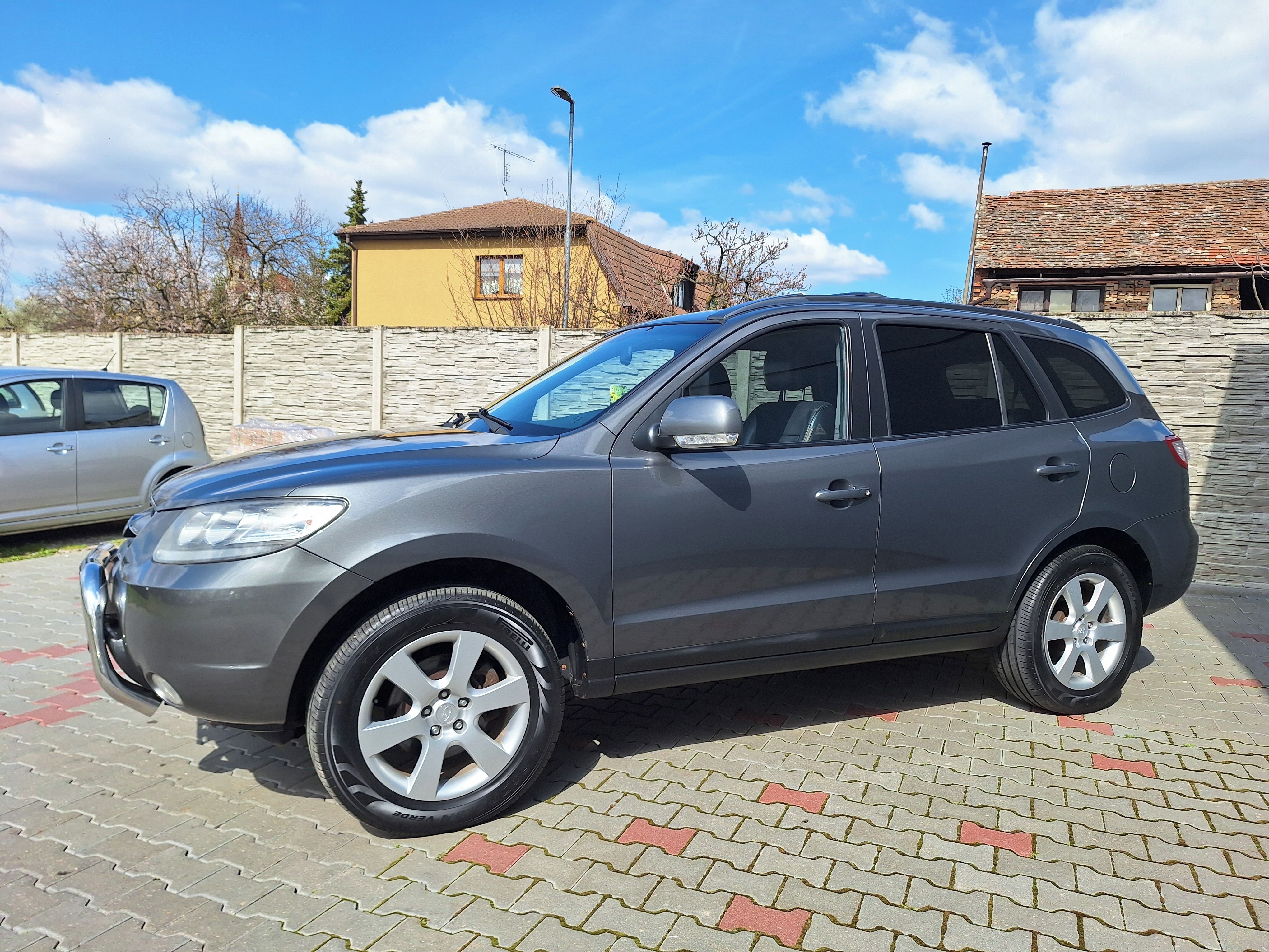 Hyundai Santa Fe, 2,2CRDi 4WD 114kW ,TZ,výhřev