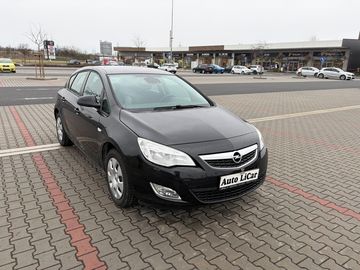 1.4 16V ČR naj. 145 tisíc km