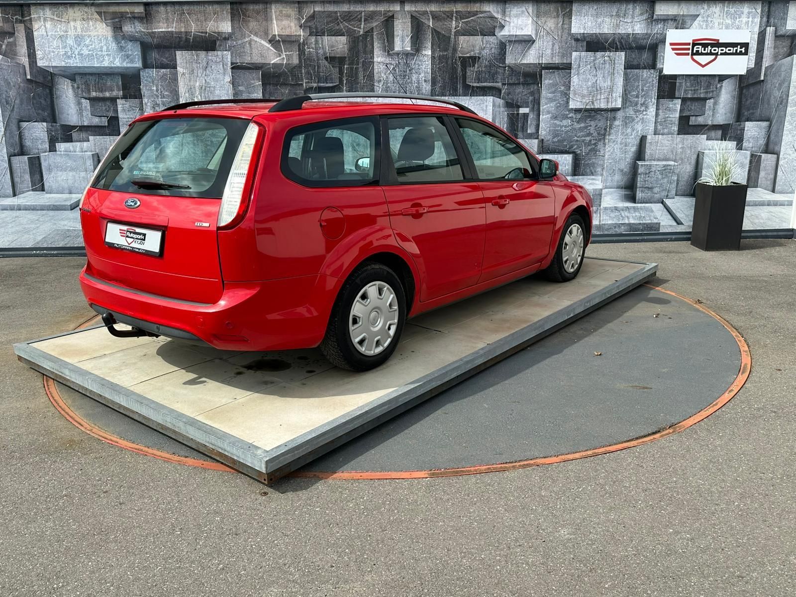 Ford Focus, 1.6TDCi, 66KW, VYHŘ. SEDADLA - fotka 6