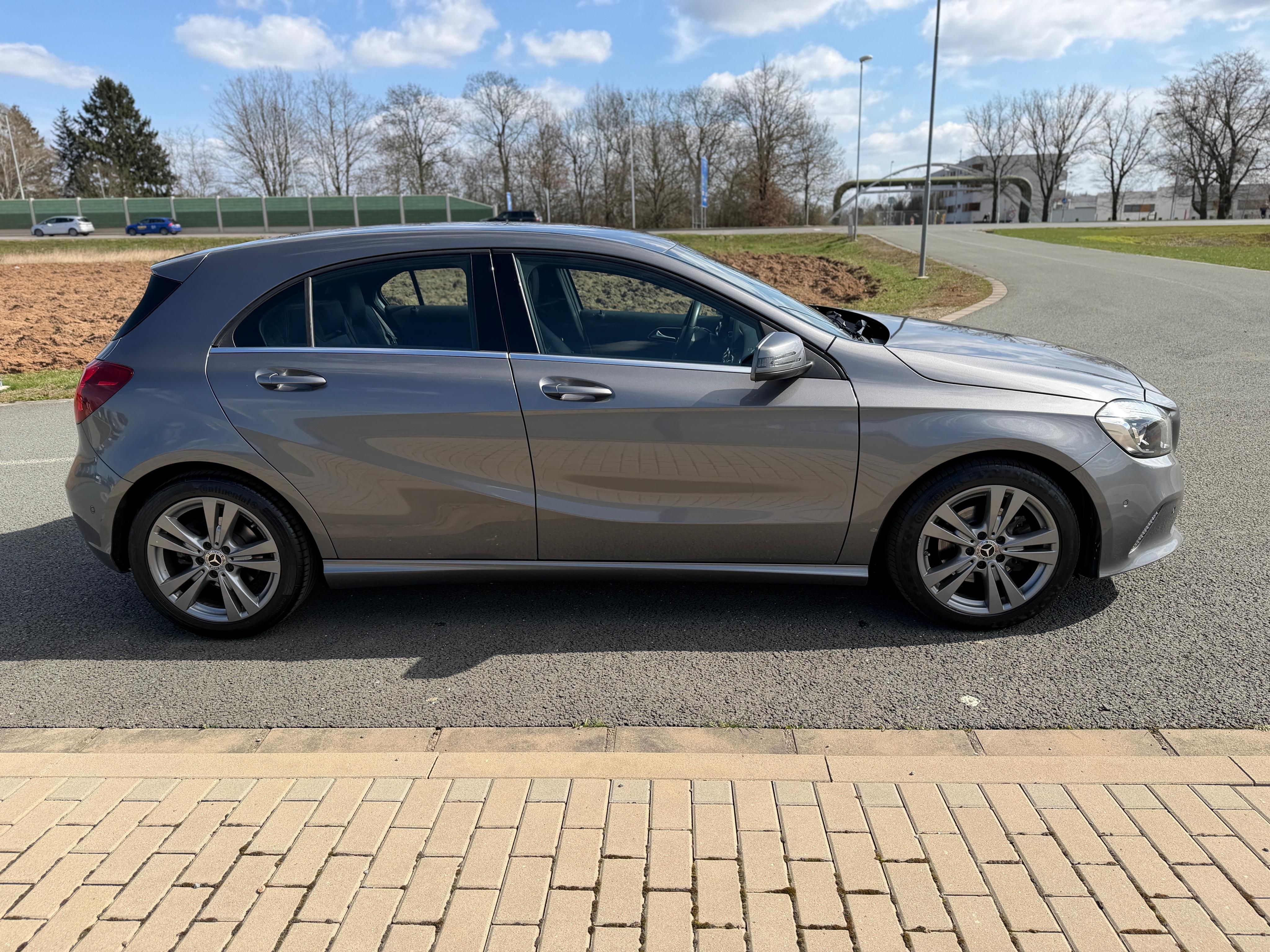 Mercedes-Benz Třídy A, 180i SPORT LED NAVI KAMERA - fotka 6