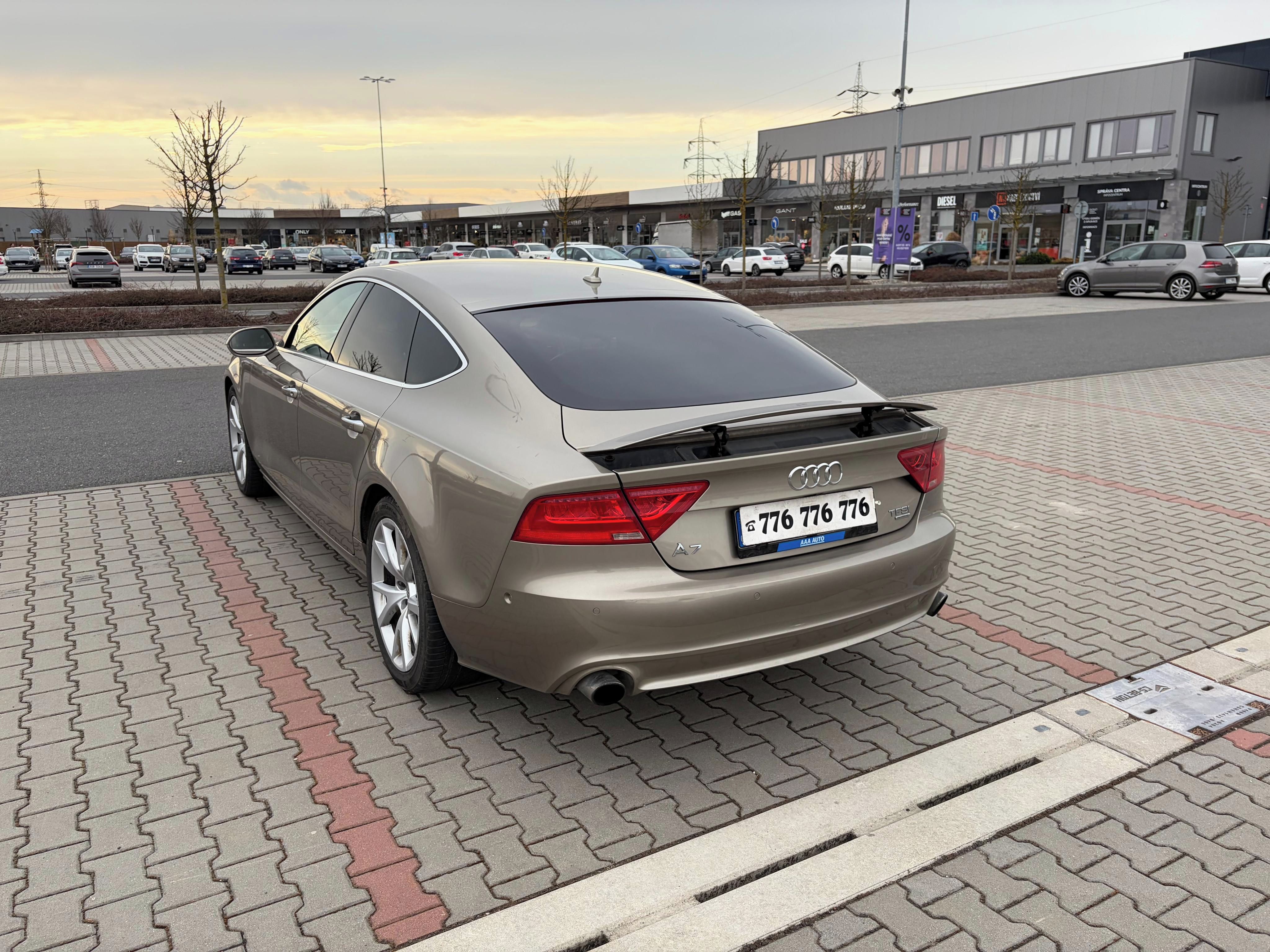 Audi A7, 3.0 TFSi 220kw max výbava DPH - fotka 5