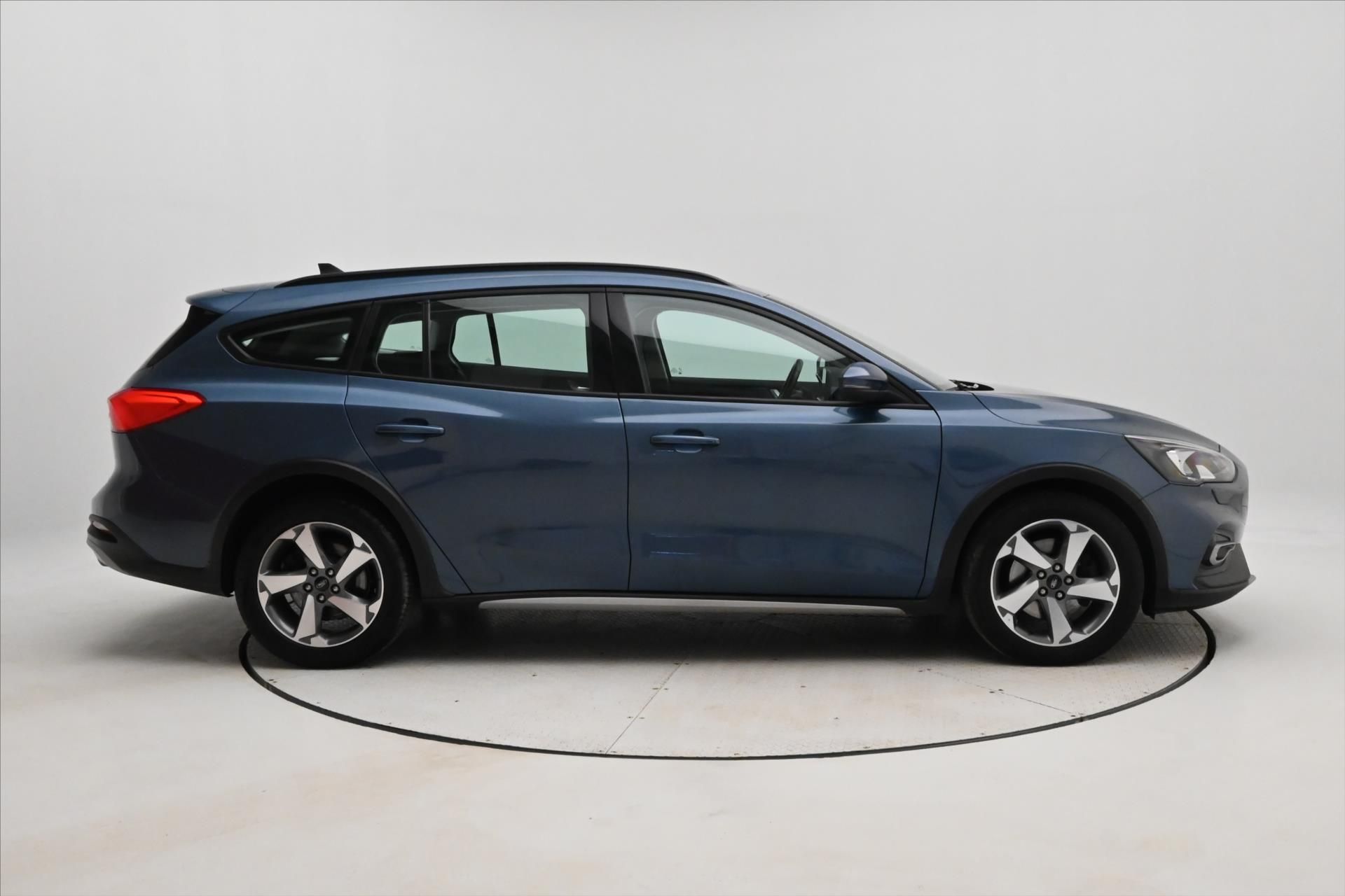 Ford Focus, 2,0 Ecoblue 110 kW AT8 Záruka - fotka 4