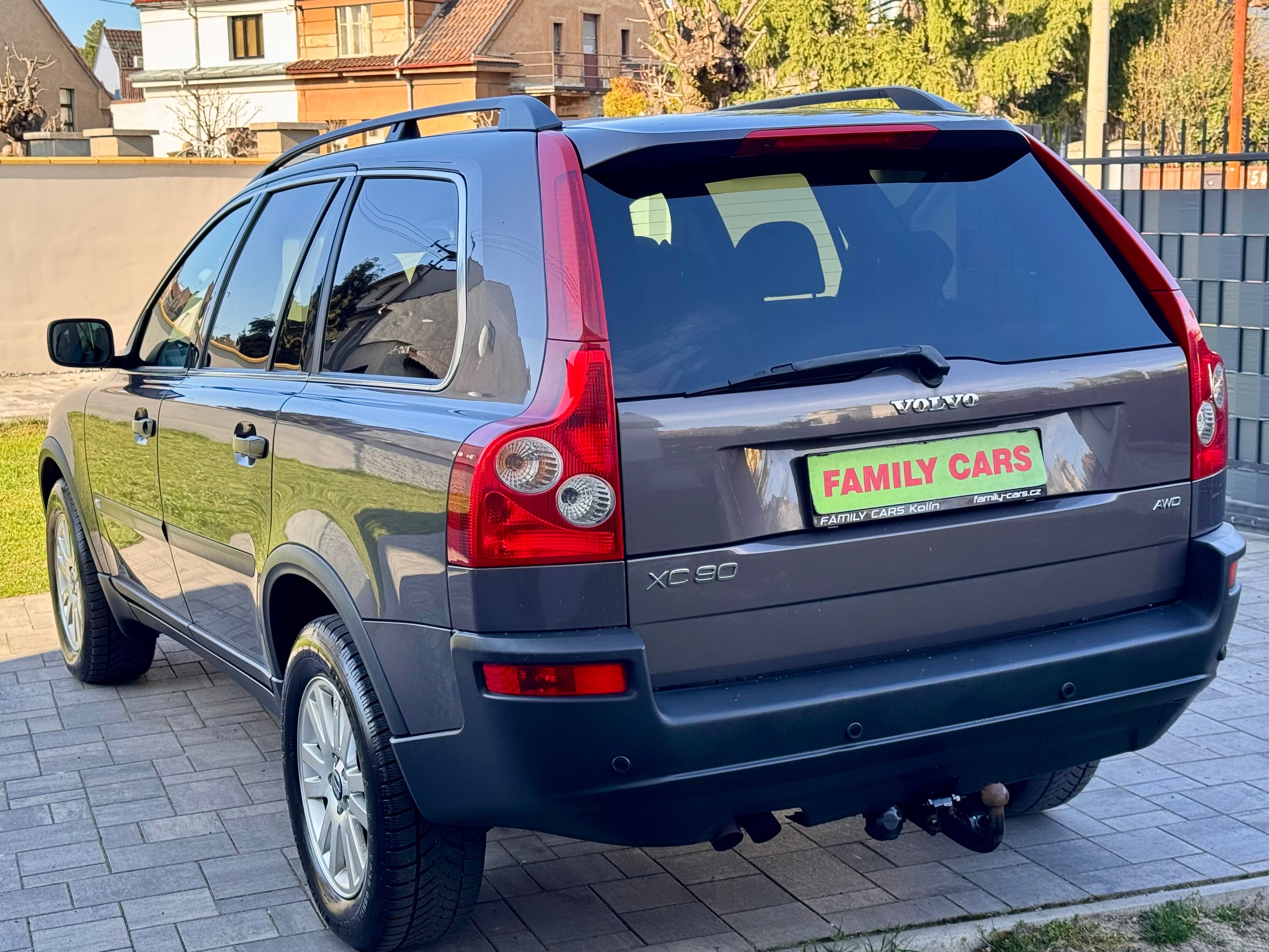Volvo XC90, 2.4,1.MAJITEL,SERVIS.KN,7MÍST - fotka 4