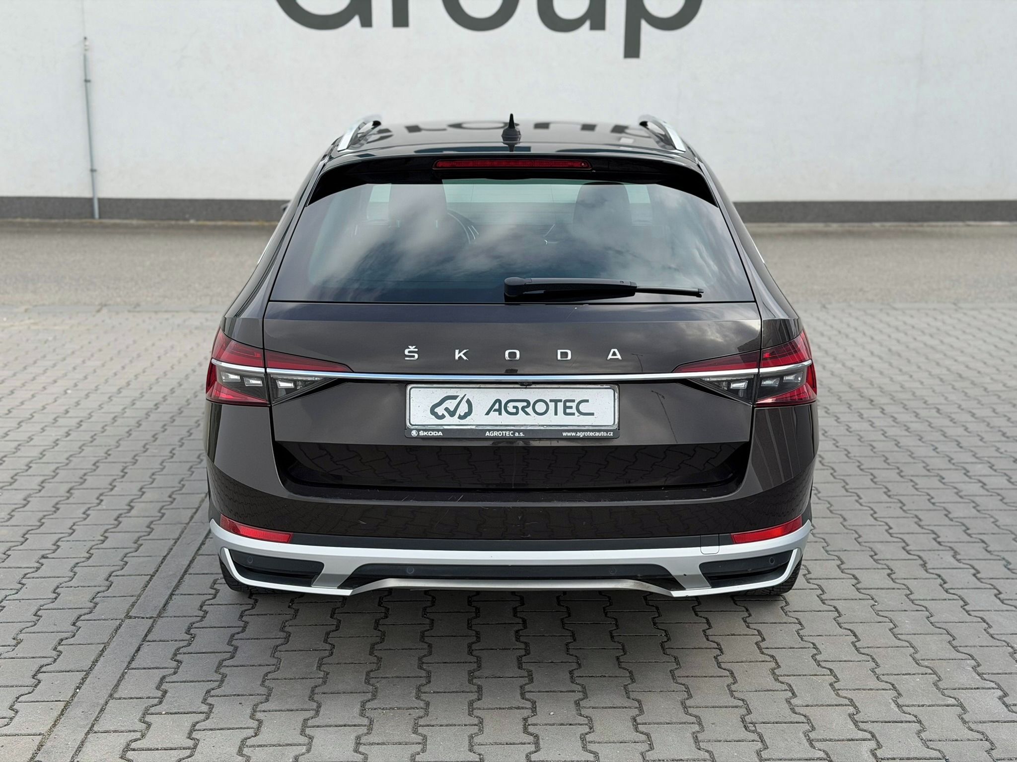 Škoda Superb, 2.0 TDI 147kW Scout Combi 4x4 - fotka 6