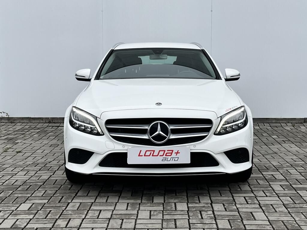Mercedes-Benz Třídy C, C200 4matic  135 kW - fotka 3