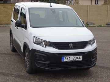 Active 1,5 BlueHDi (75 kW) ČR