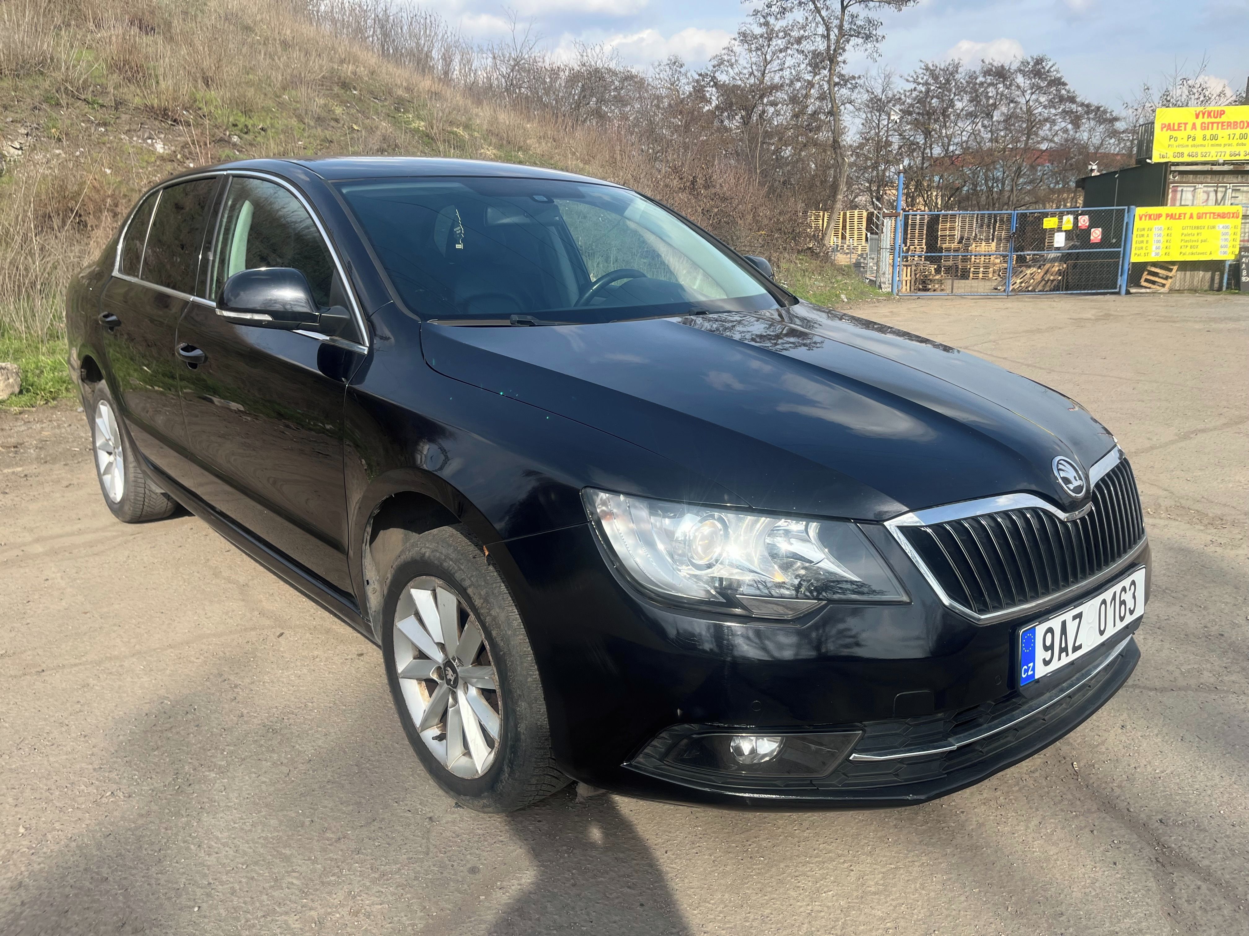 Škoda Superb, 1.6 TDI facelift - kůže - fotka 5