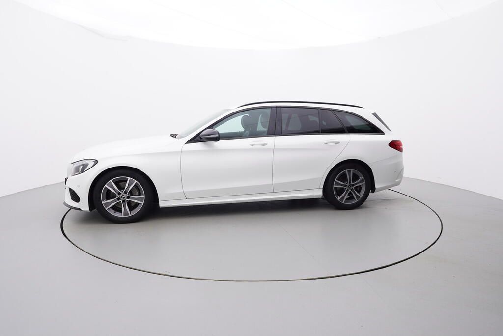 Mercedes-Benz Třídy C, AMG-line 1.6 115 kW - fotka 2