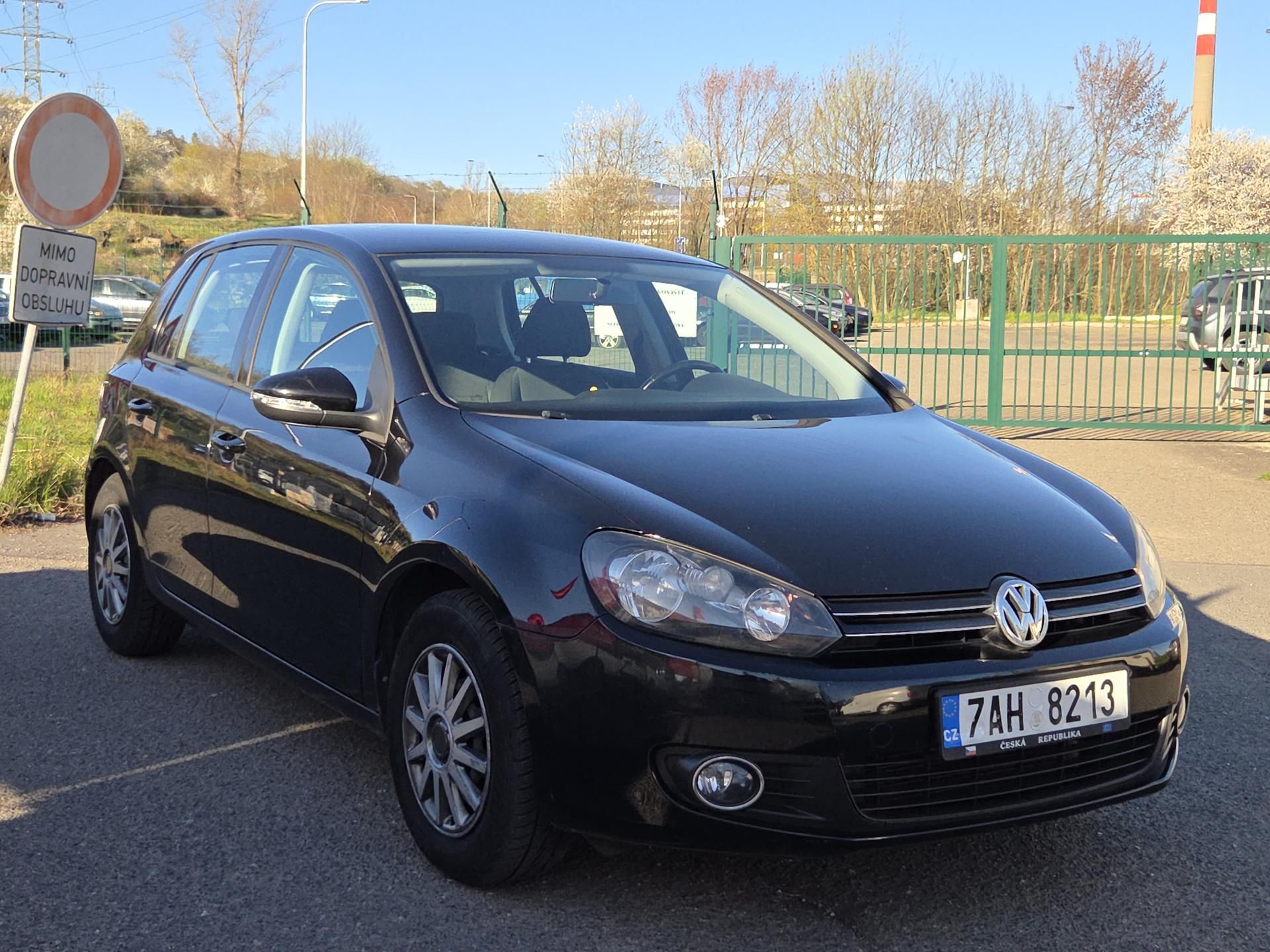 Volkswagen Golf, 1,2TSi  lze na splátky VŠEM! - fotka 3