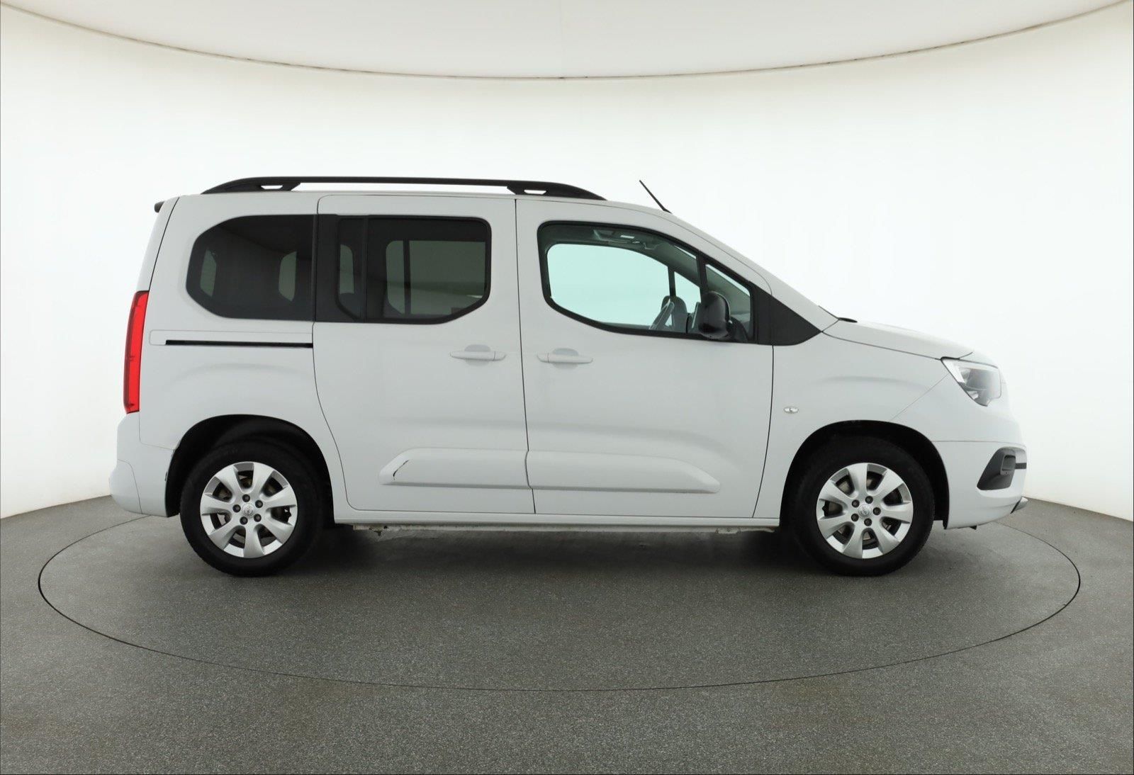 Opel Combo, 1.5 CDTI, Elegance, 5Míst - fotka 6