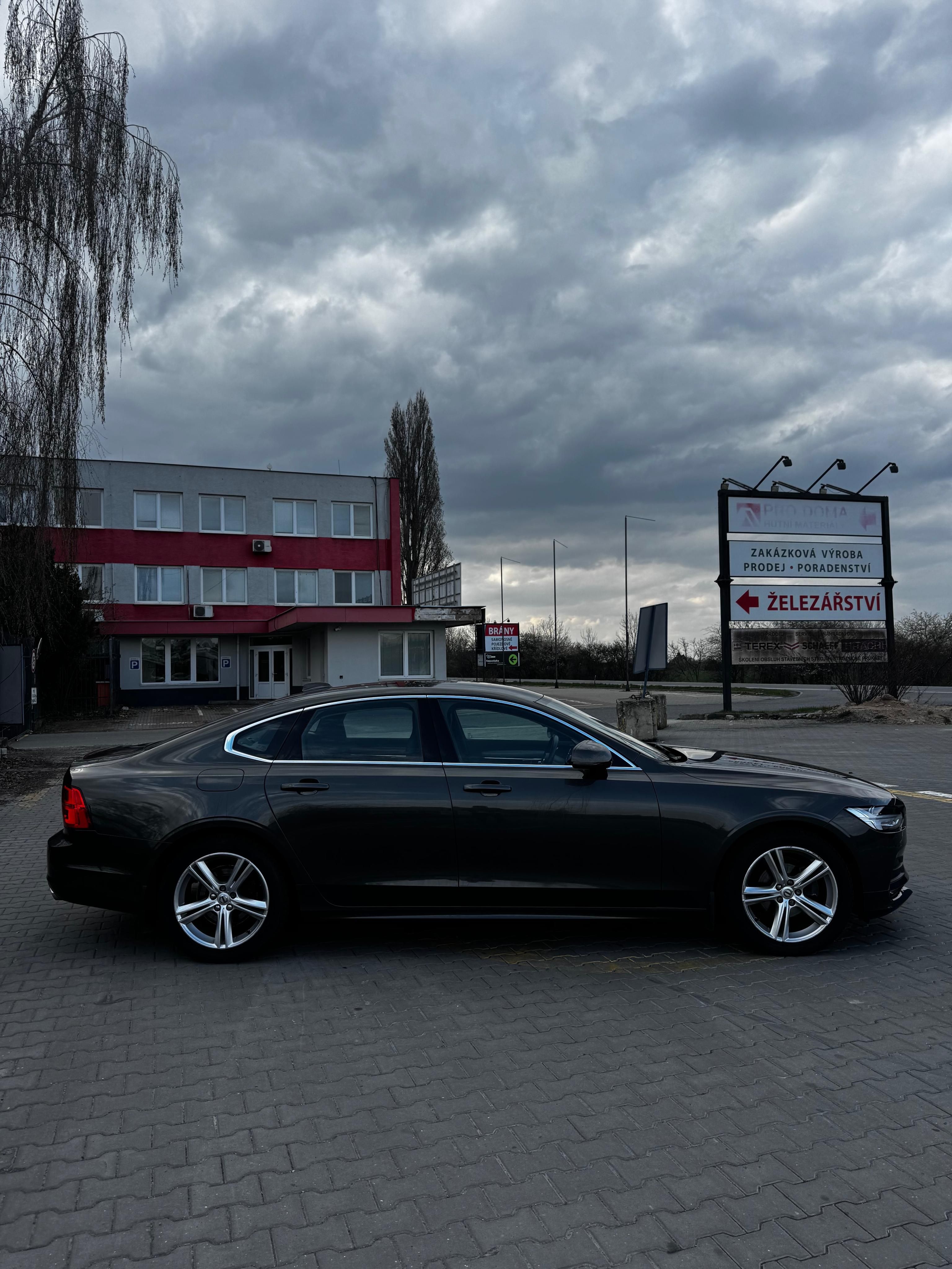 Volvo S90, Volvo S90 D4 - fotka 4