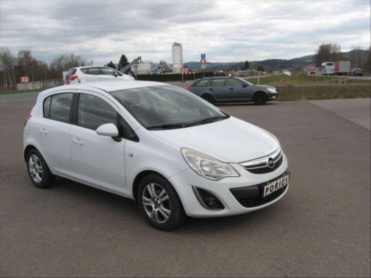 Opel Corsa, 1,4 Automat - fotka 3