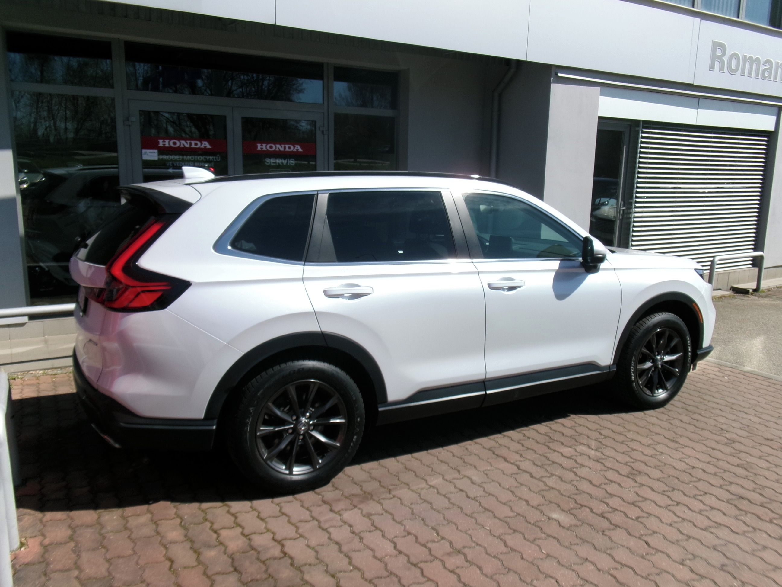 Honda CR-V, 2.0e:HEV 4x4 ELEGANCE - fotka 6