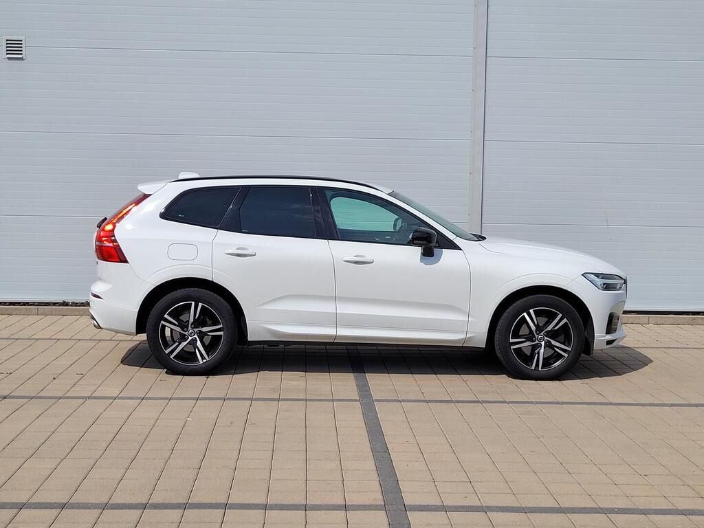 Volvo XC60, R-design 2.0 B4 145 kW - fotka 4