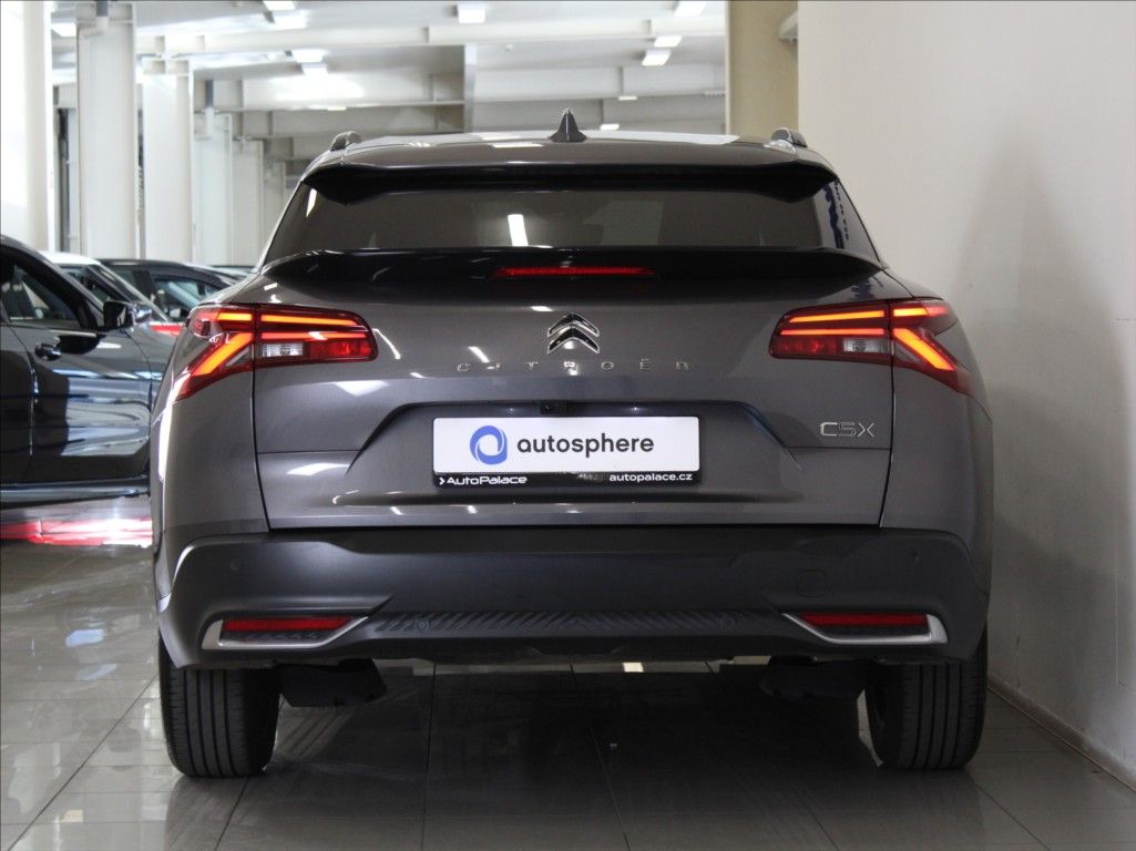 Citroën C5 X, 1,6 PureTech 133kW Shine 31tkm - fotka 4