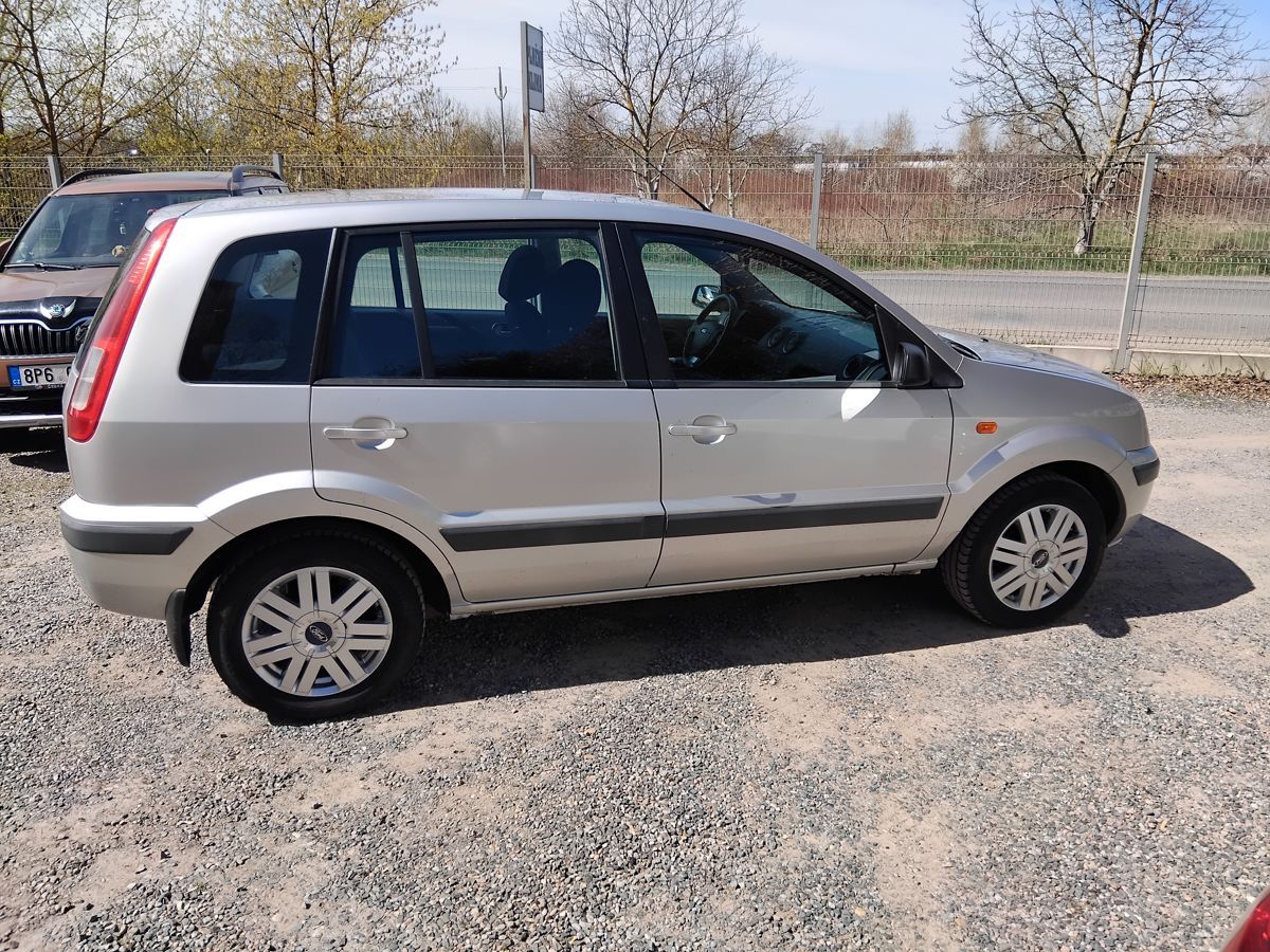 Ford Fusion, 1.4 TDCi - fotka 6