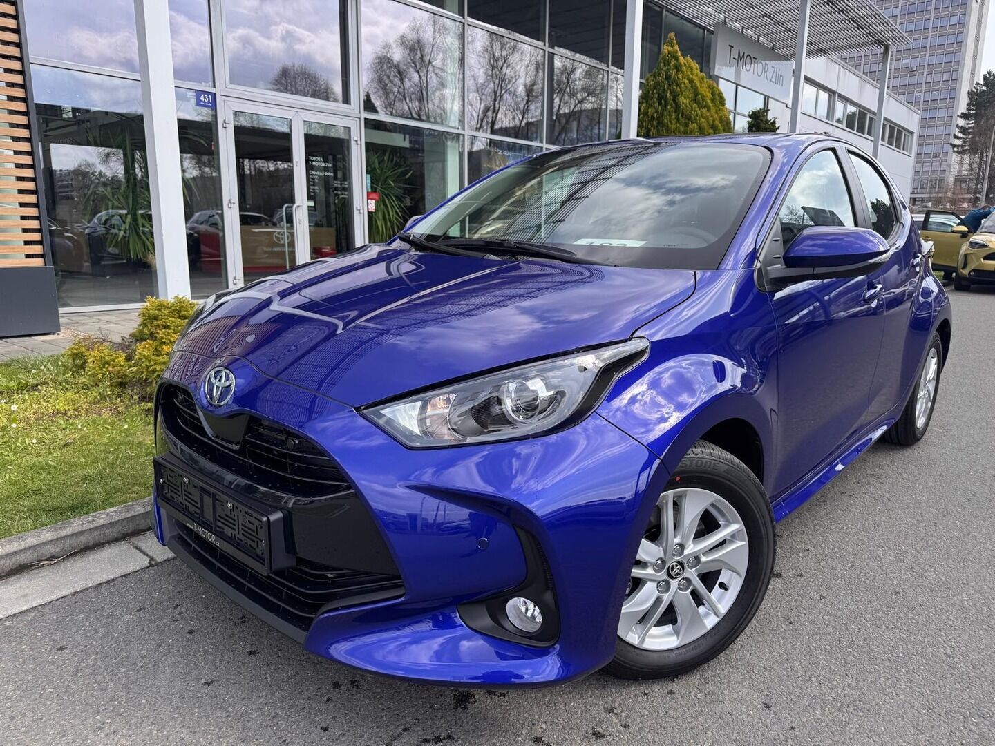 Toyota Yaris, 1.5 Comfort - fotka 4