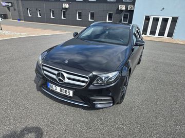 E 220 d 4Matic AMG paket Top s